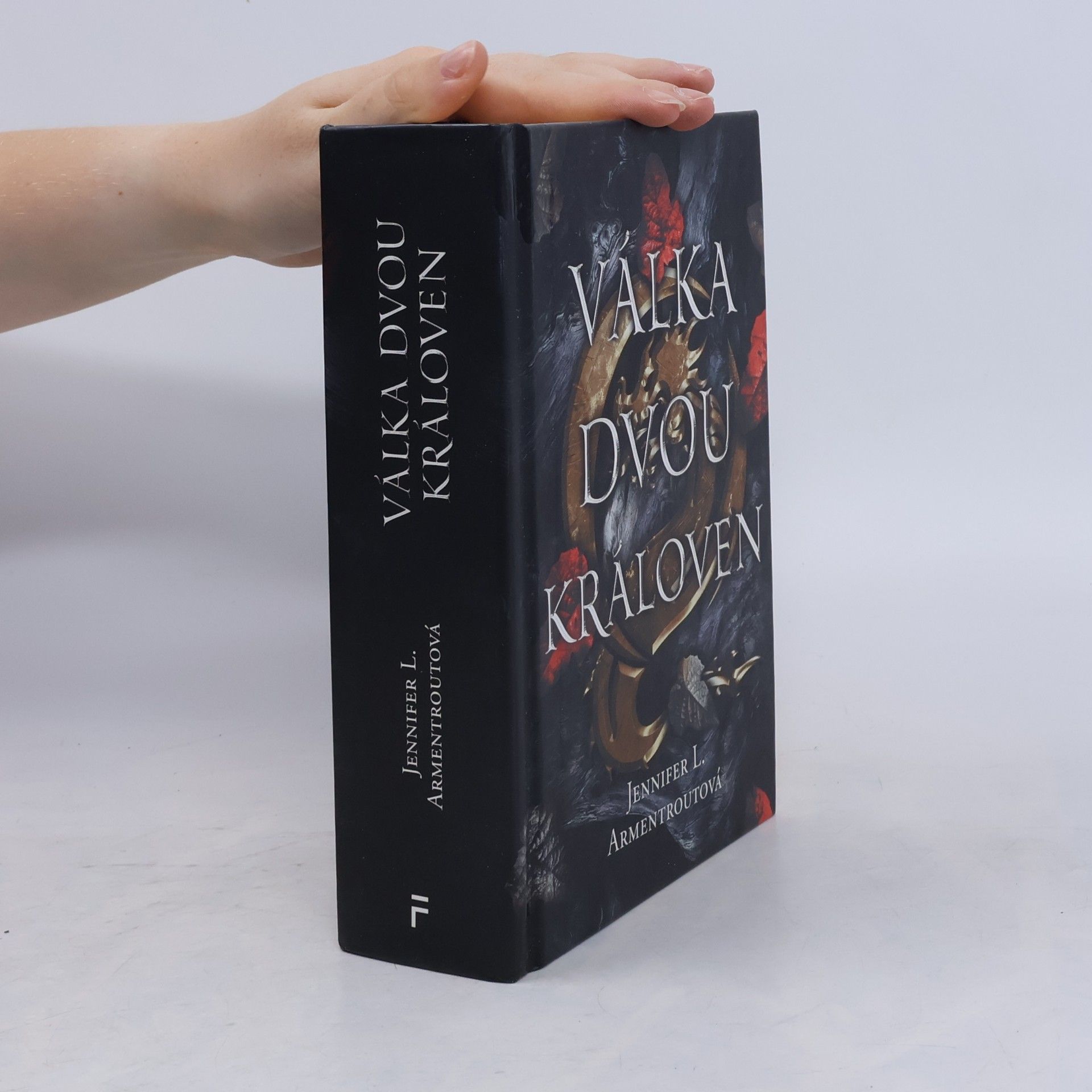 Jennifer L. Armentrout Válka dvou královen