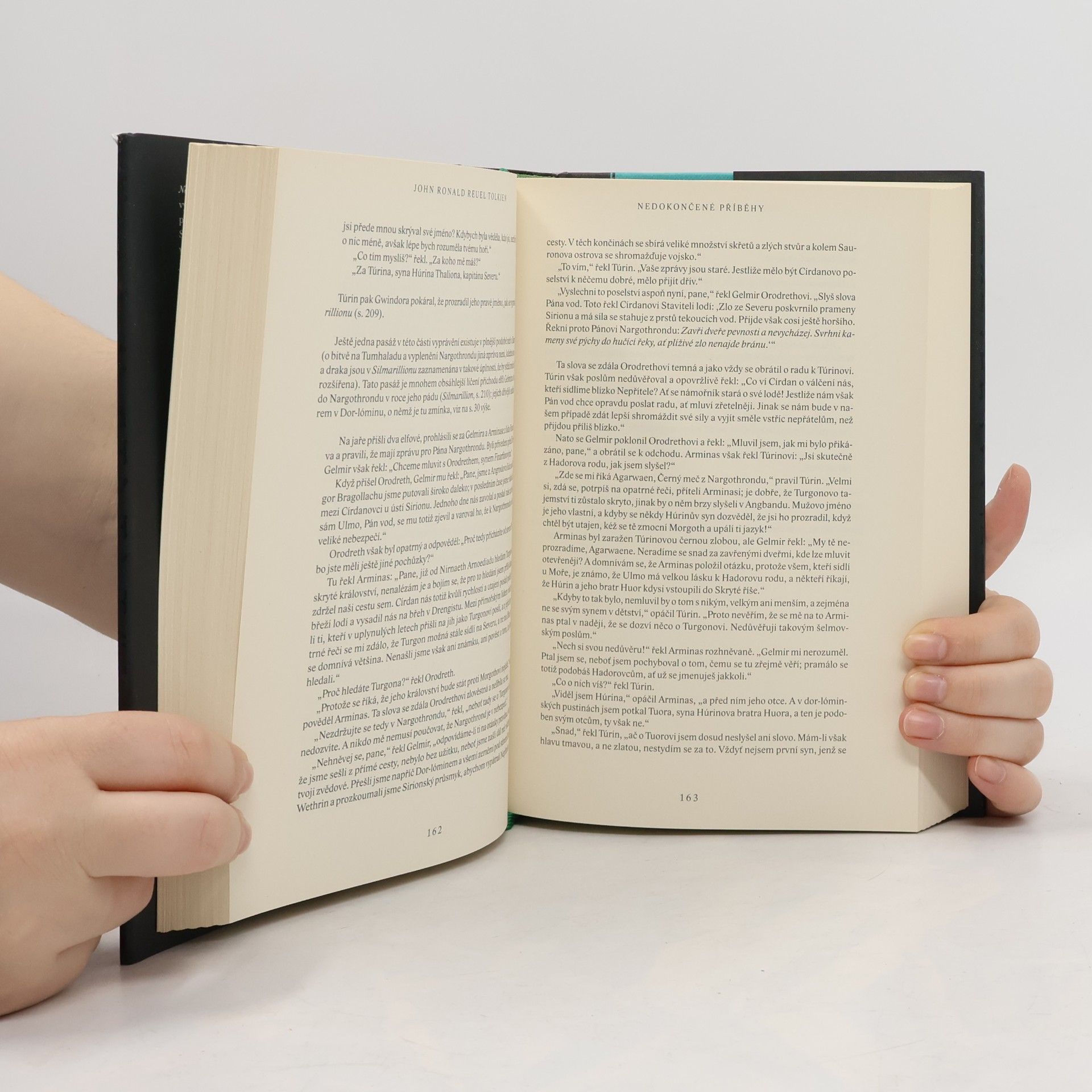 J. R. R. Tolkien Nedokončené příběhy Númenoru a Středozemě