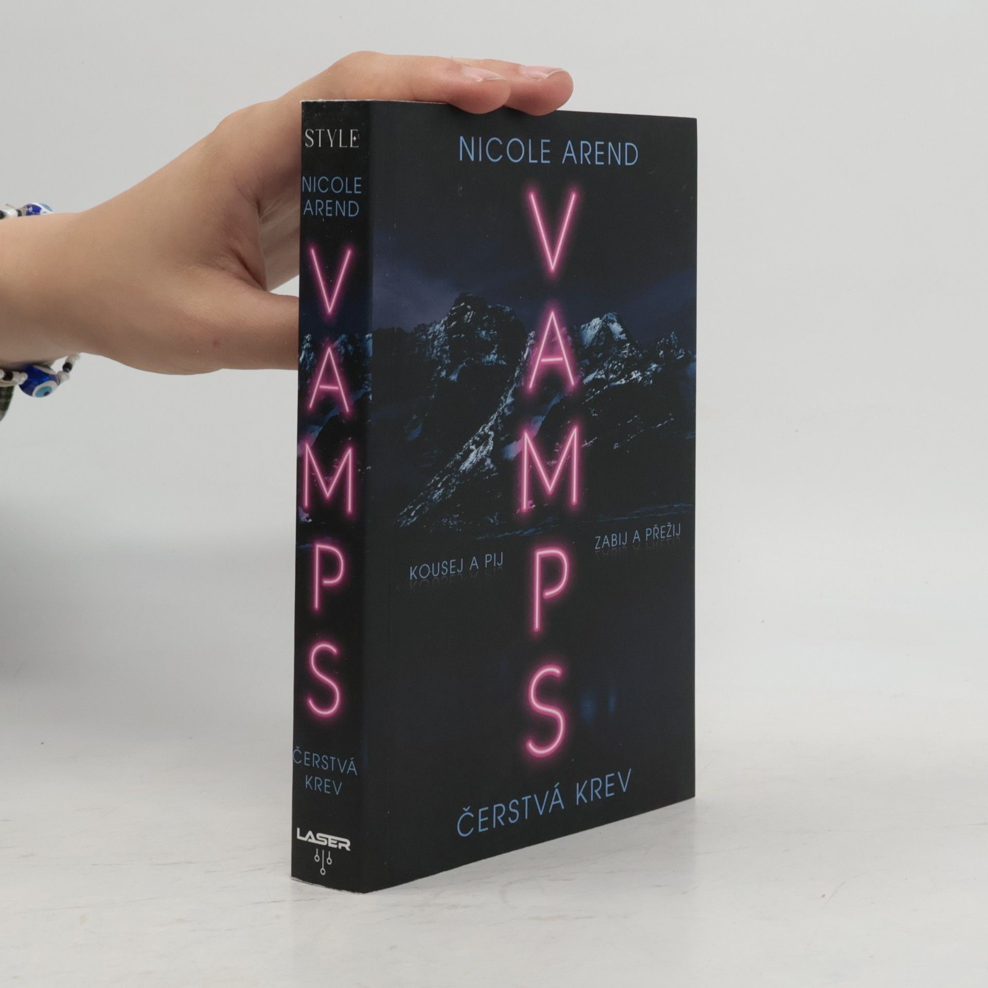 Nicole Arend VAMPS. Čerstvá krev