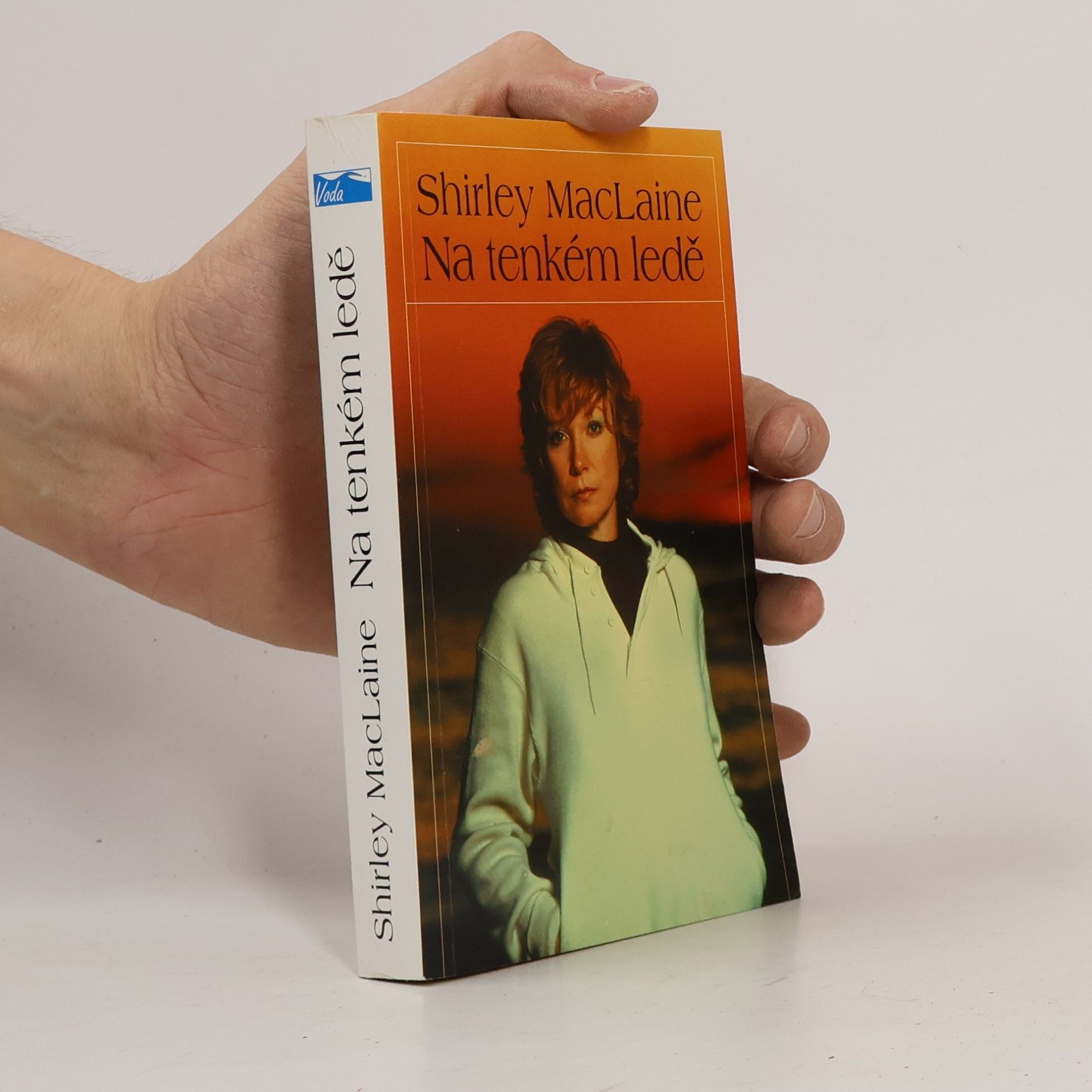 Shirley MacLaine Na tenkém ledě