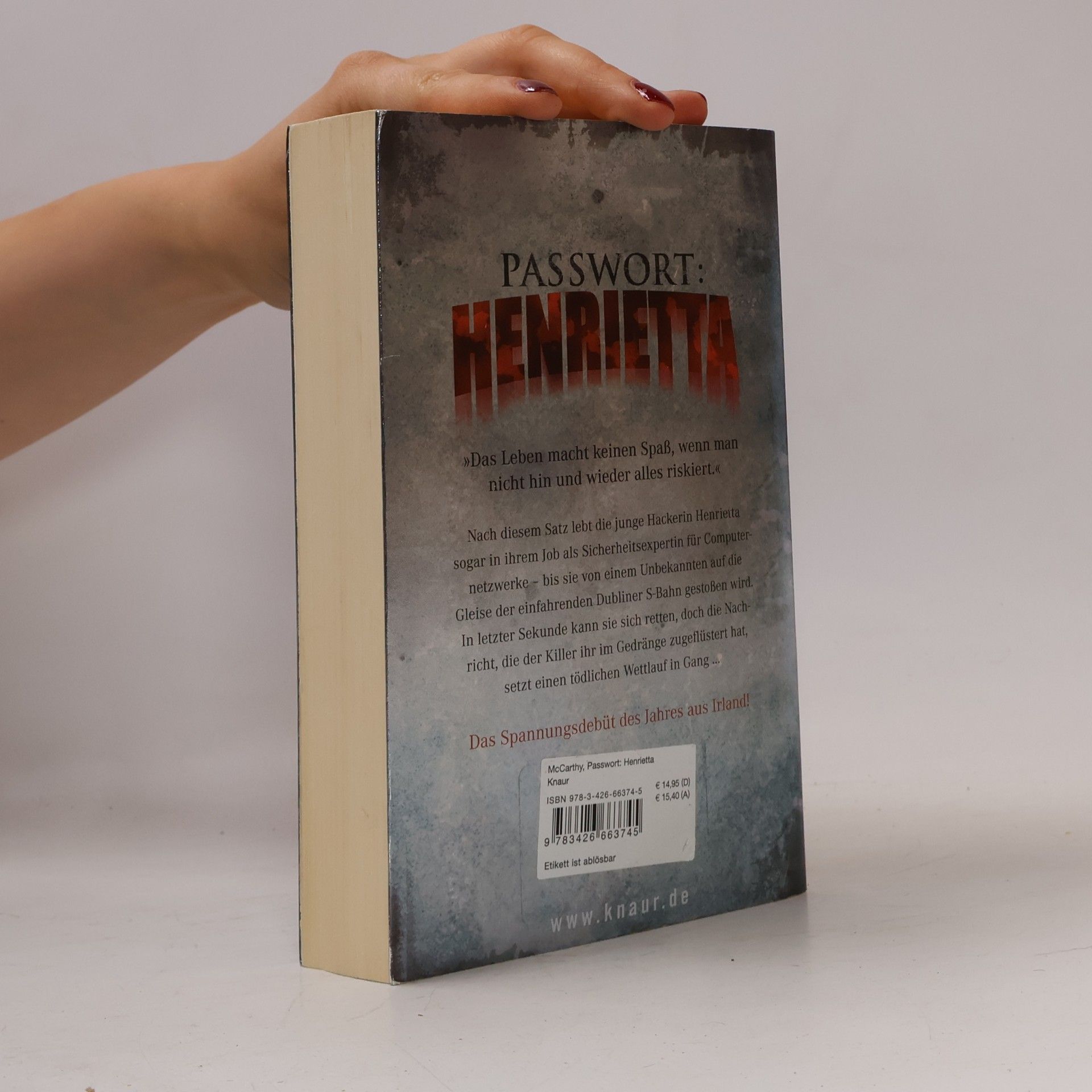Ava McCarthy Passwort: Henrietta
