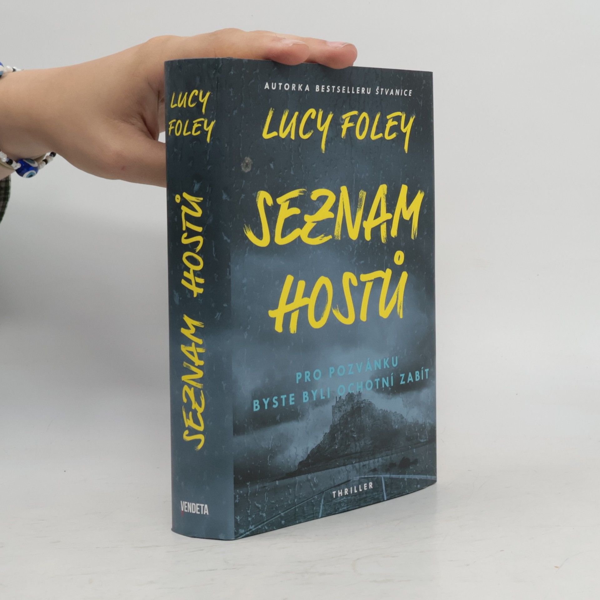 Lucy Foley Seznam hostů