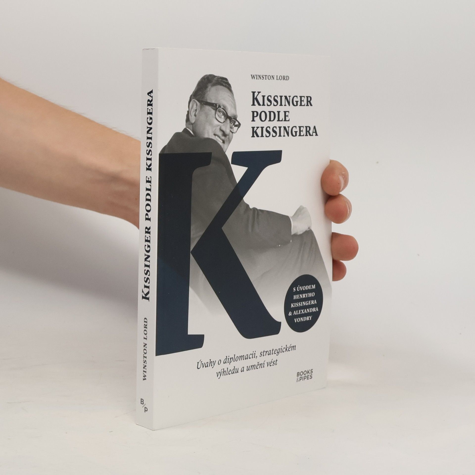 z.ú. Books & Pipes Kissinger podle Kissingera