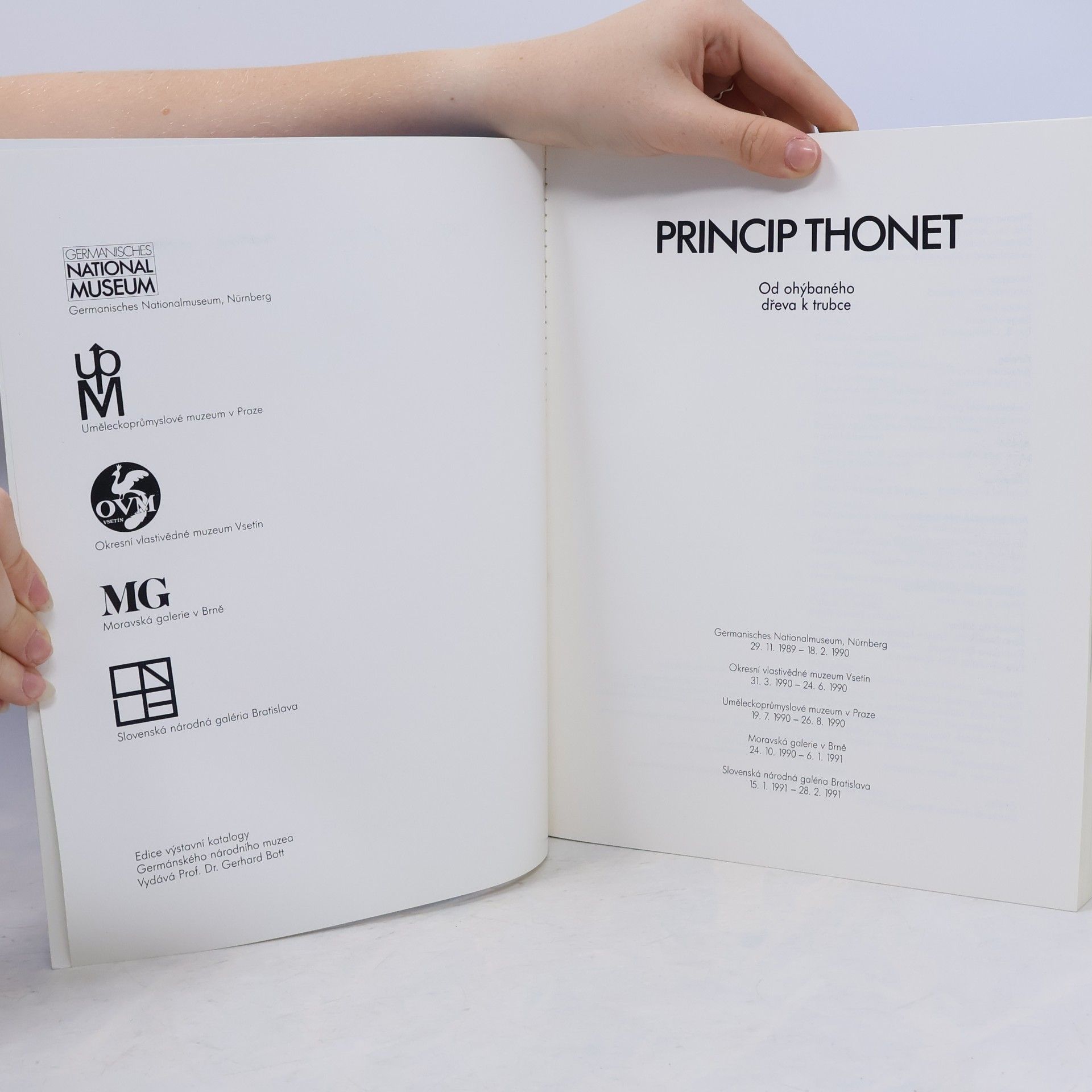 Various authors Princip Thonet : Od ohýbaného dřeva k trubce