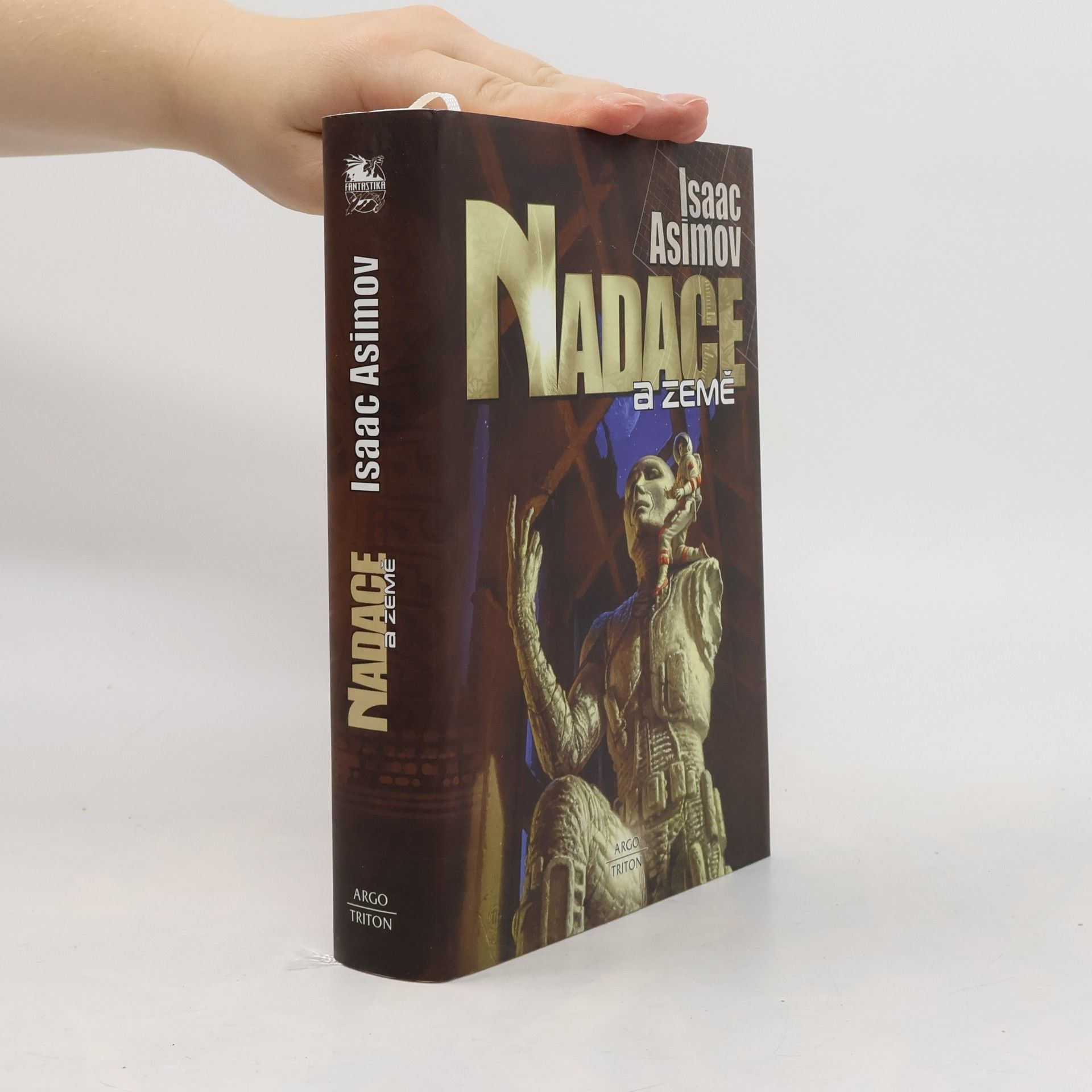 Isaac Asimov Nadace a Země
