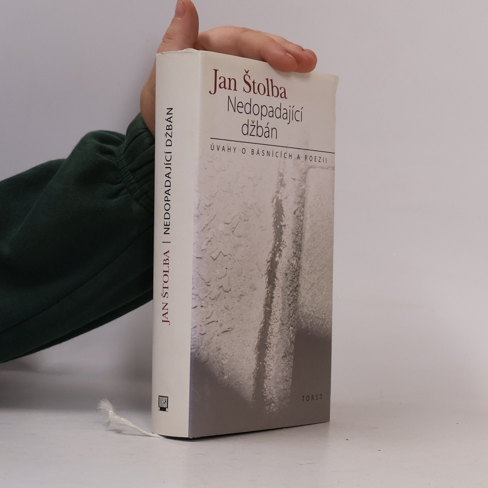 Jan Štolba Nedopadající džbán: Úvahy o básnících a poezii