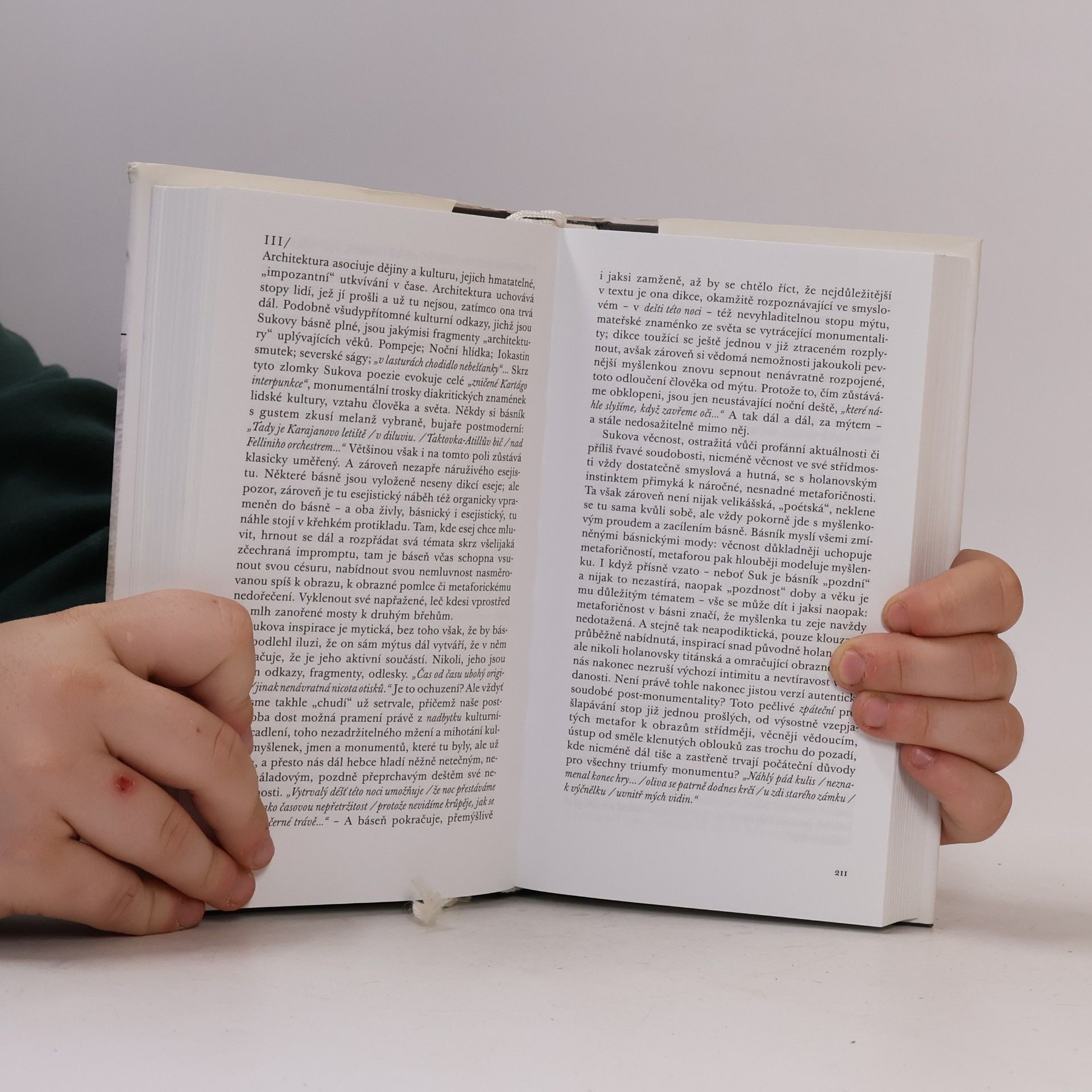 Jan Štolba Nedopadající džbán: Úvahy o básnících a poezii