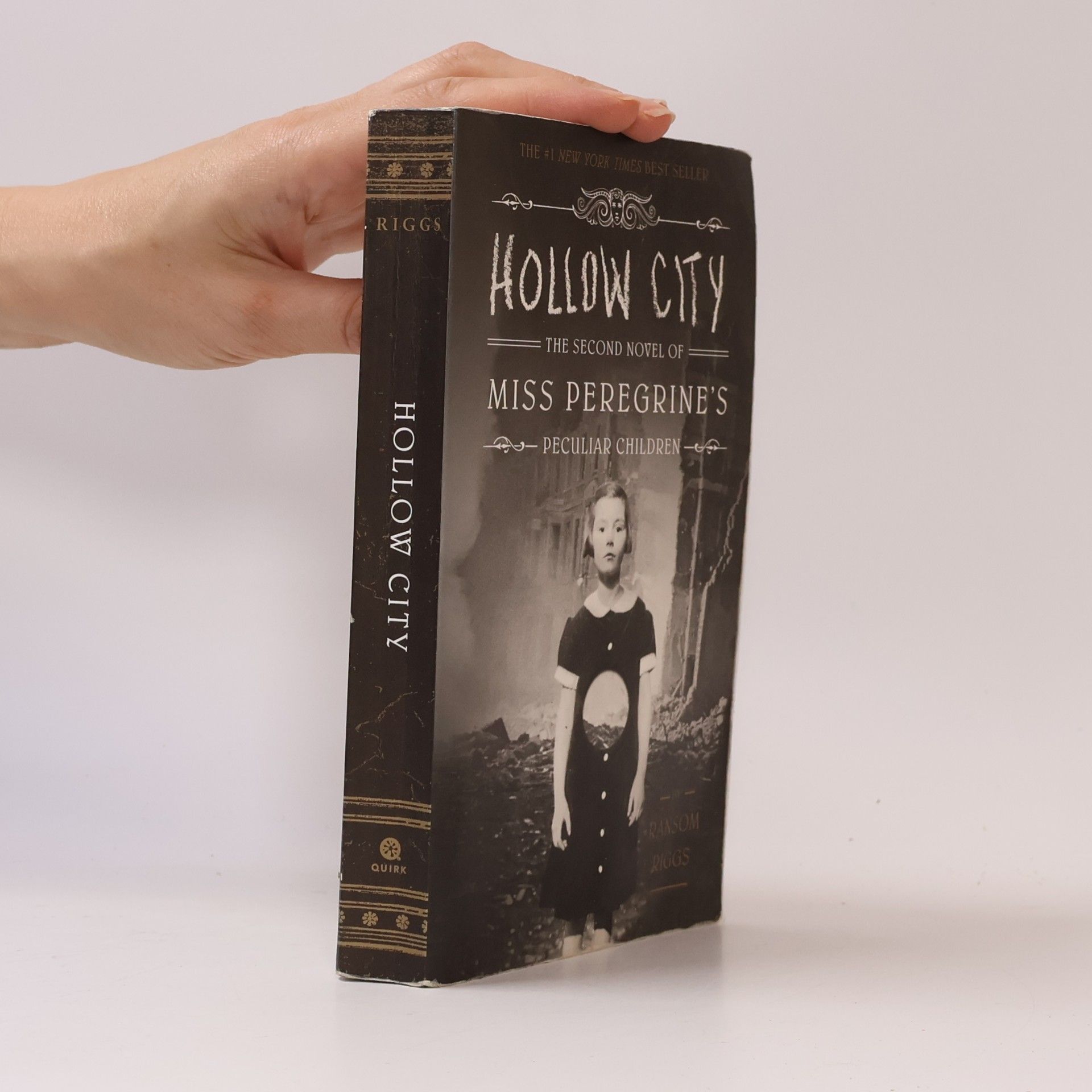 Ransom Riggs Hollow City