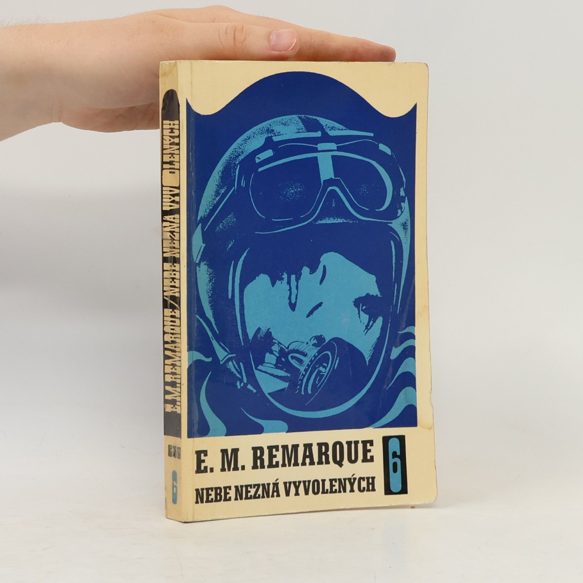 Erich Maria Remarque Nebe nezná vyvolených