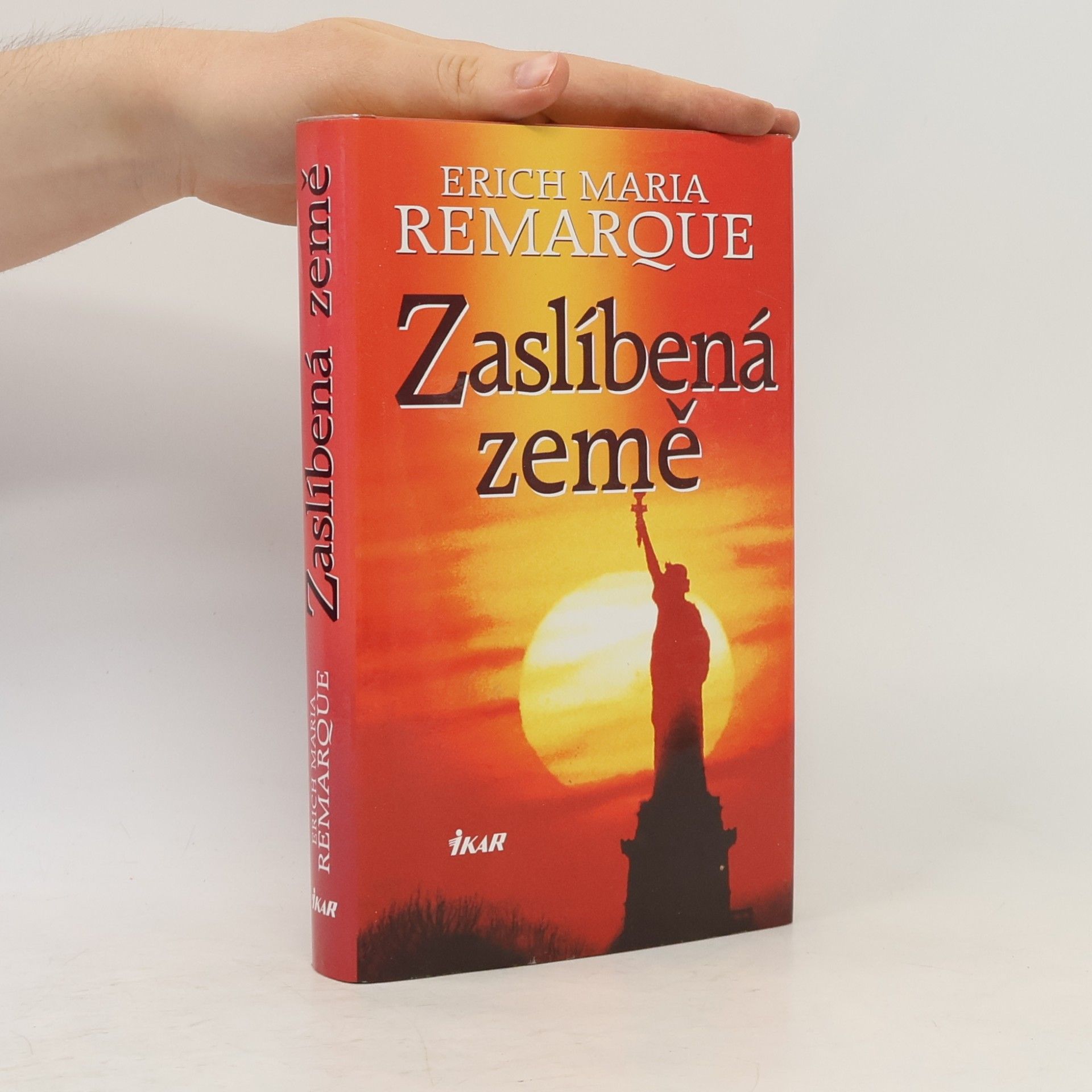 Erich Maria Remarque Zaslíbená země
