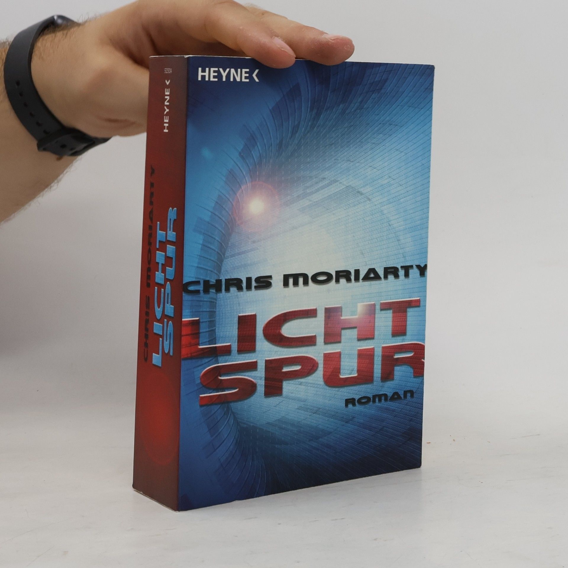Chris Moriarty Lichtspur. Roman