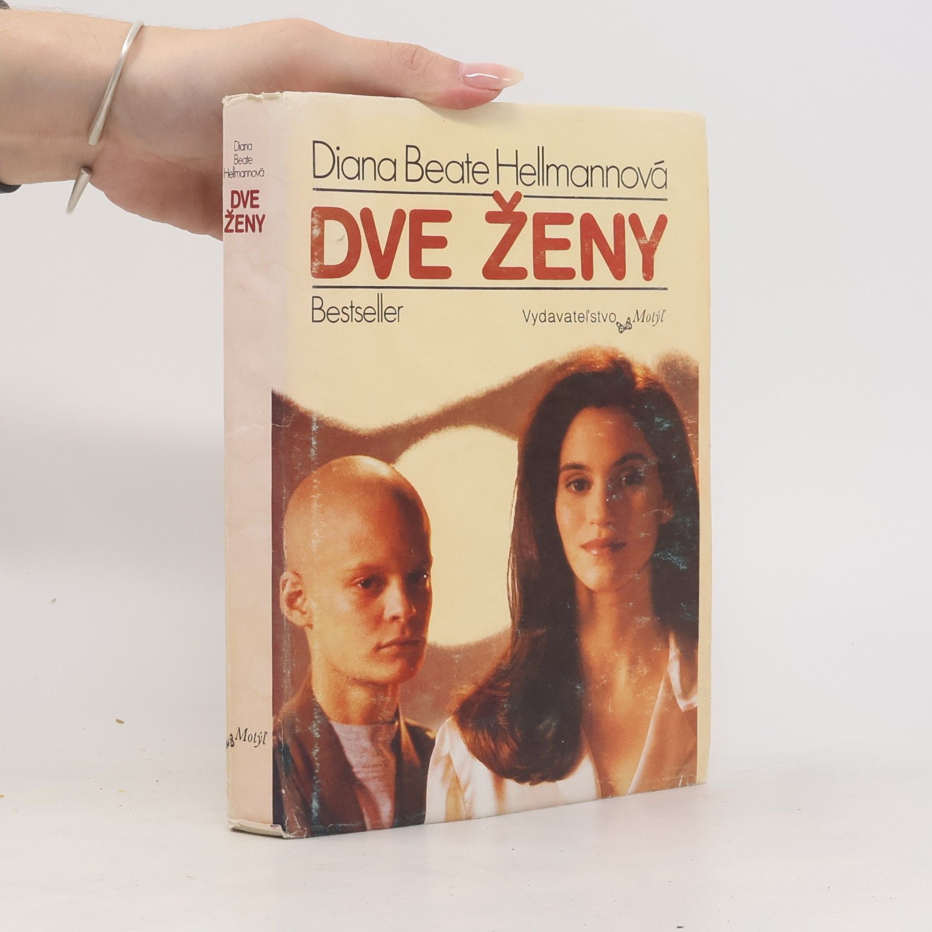 Diana Beate Hellmann Dve ženy