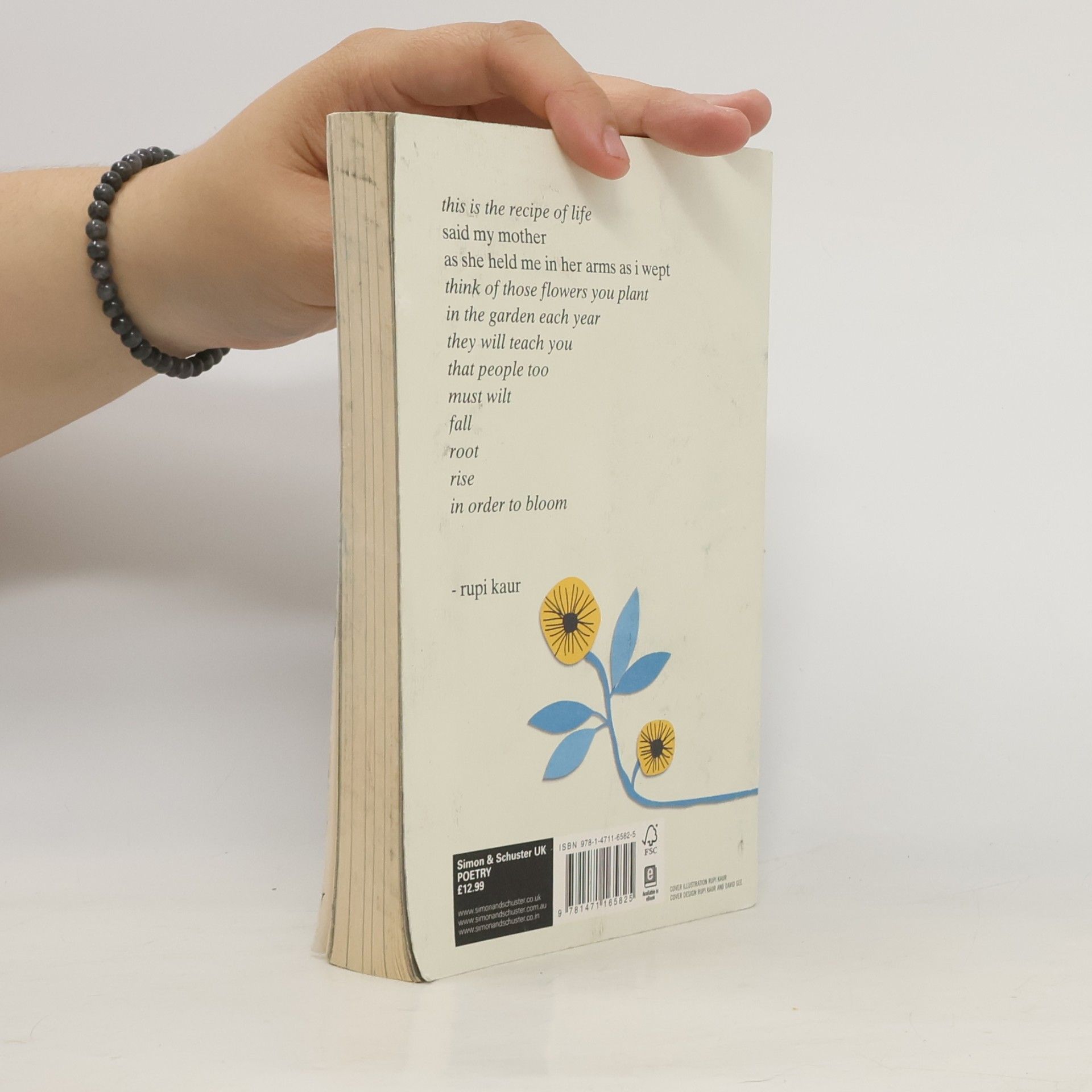 Rupi Kaur The Sun And Her Flowers