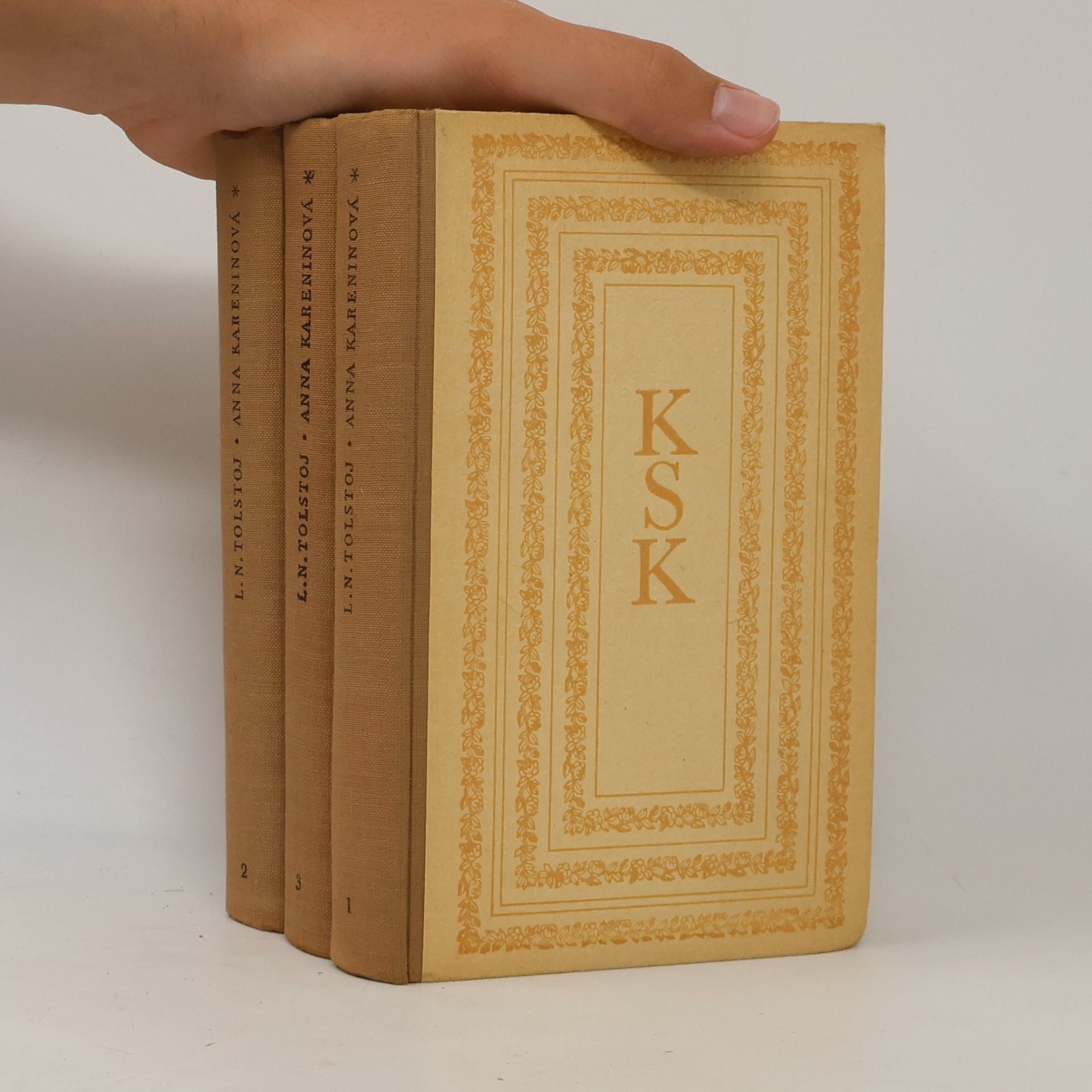 Lev Nikolajevič Tolstoj Anna Kareninová. 1. - 3. díl.