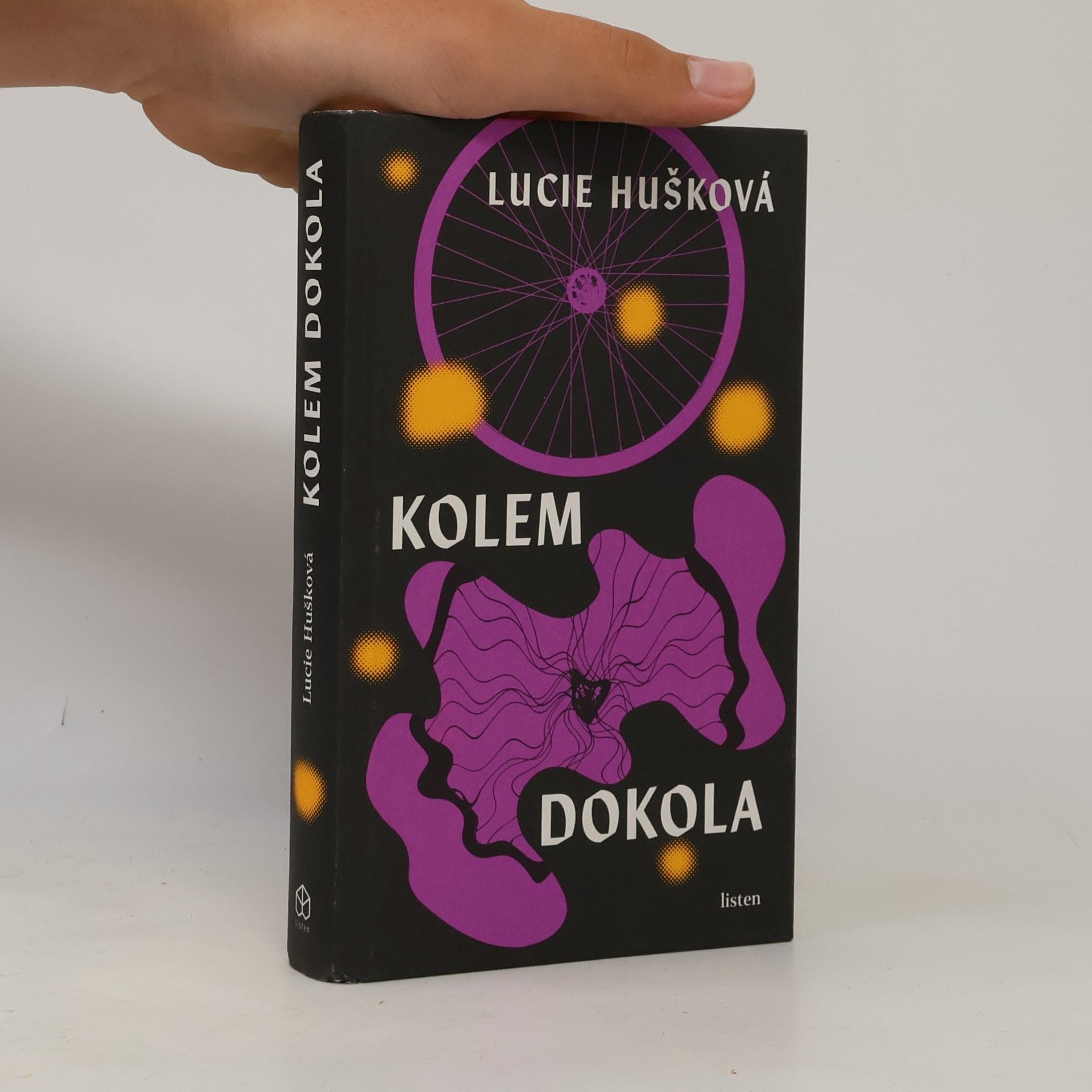 Lucie Hušková Kolem dokola