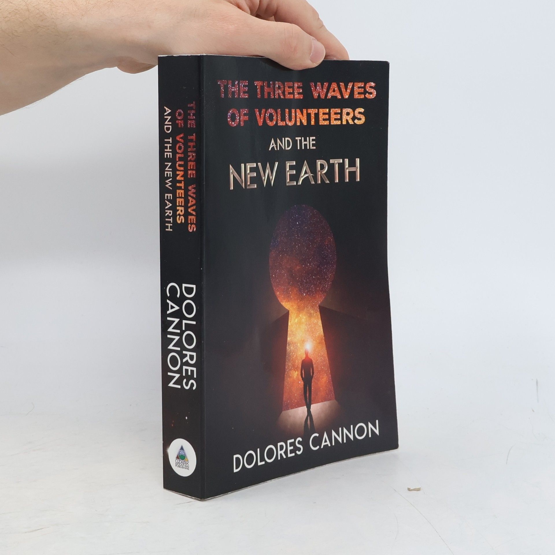 Dolores Cannon The Three Waves of Volunteers and the New Earth