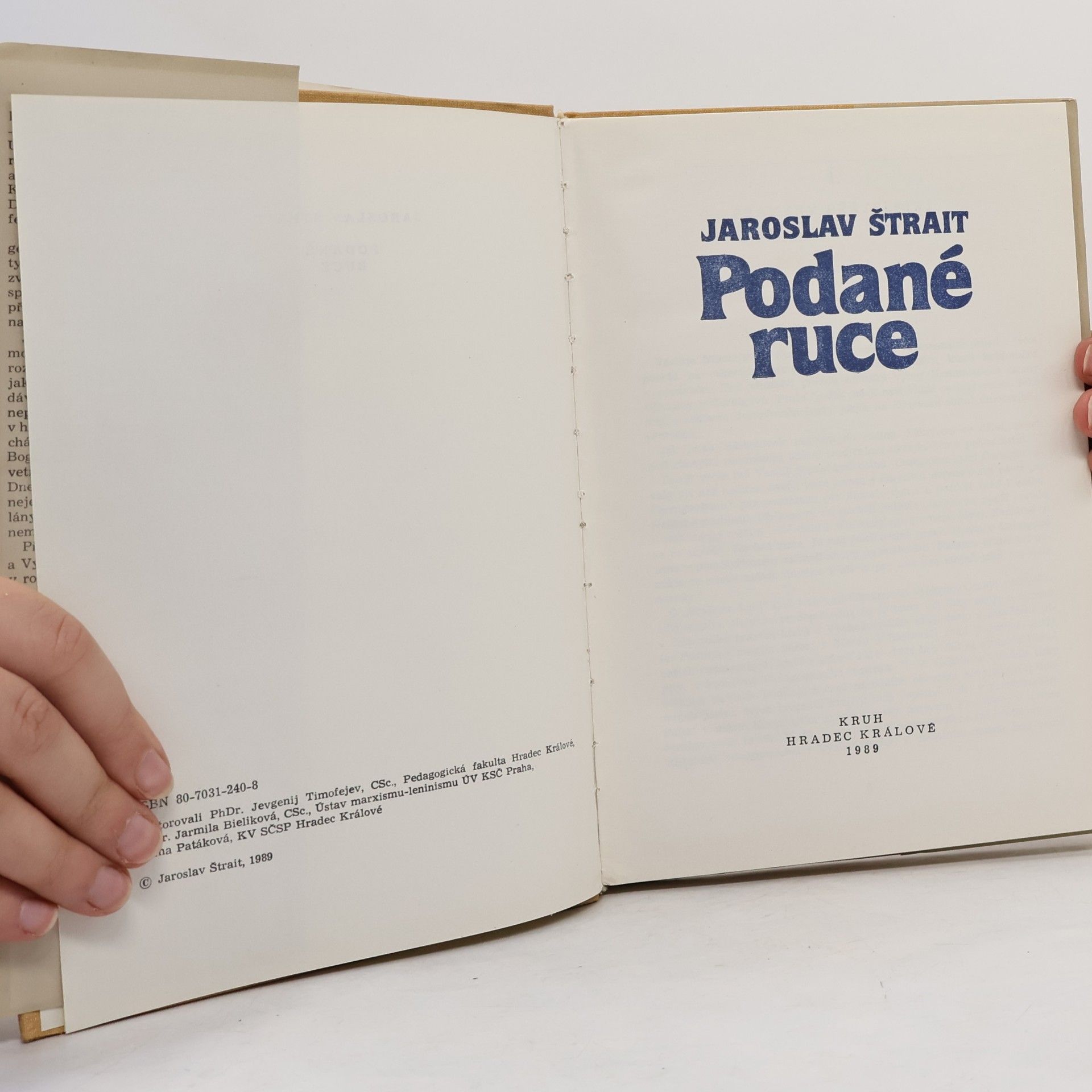Jaroslav Štrait Podané ruce