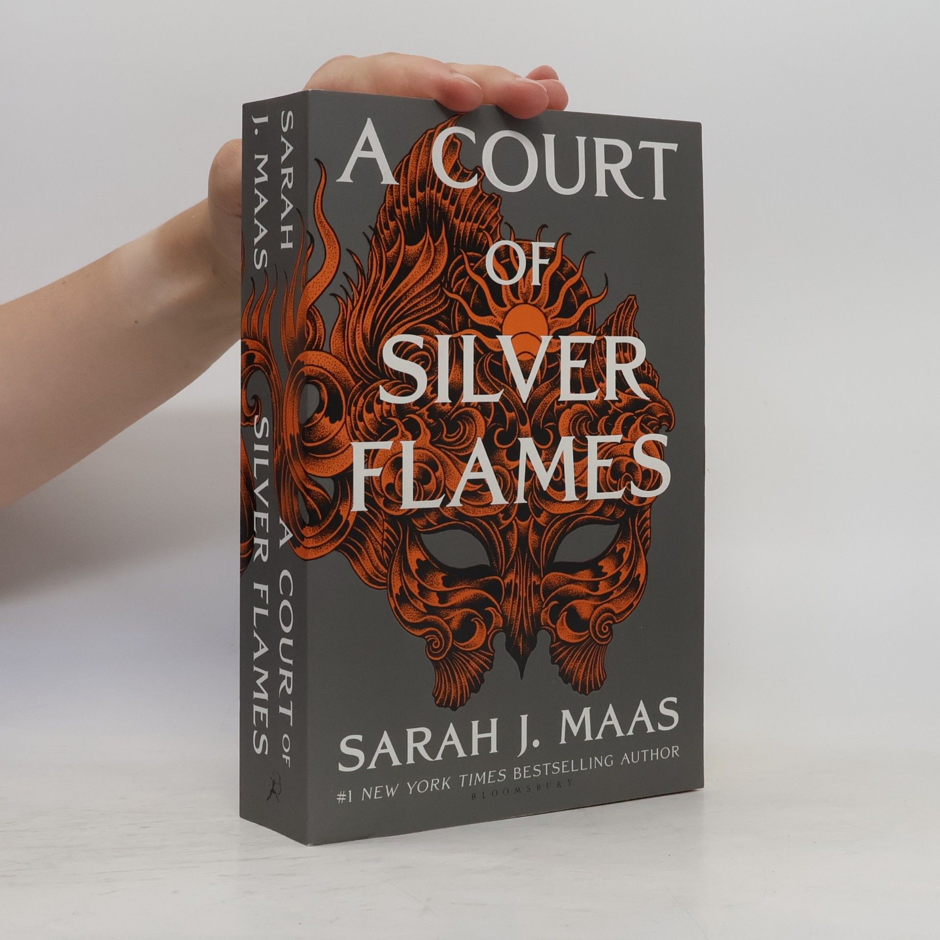 Sarah J. Maas A Court of Silver Flames