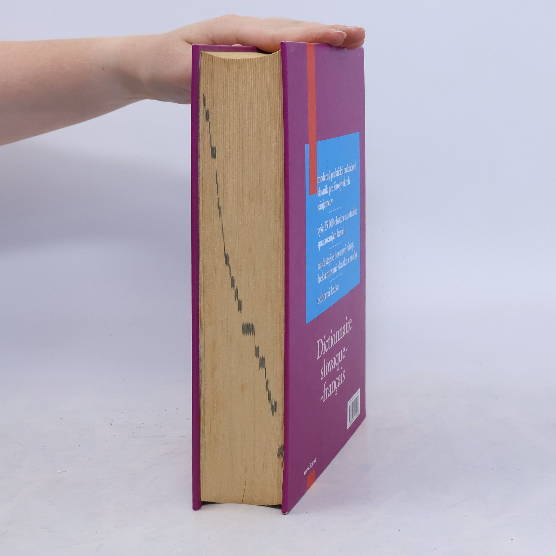 E. Porubská Slovensko-francúzsky slovník. Dictionnaire slovaque-francais.