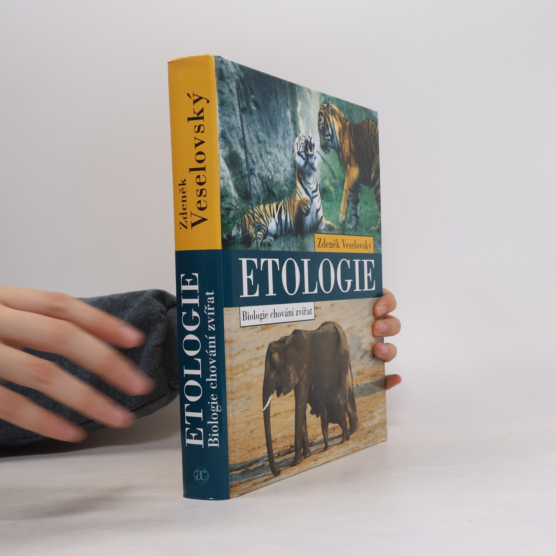 Zdeněk Veselovský Etologie : biologie chování zvířat