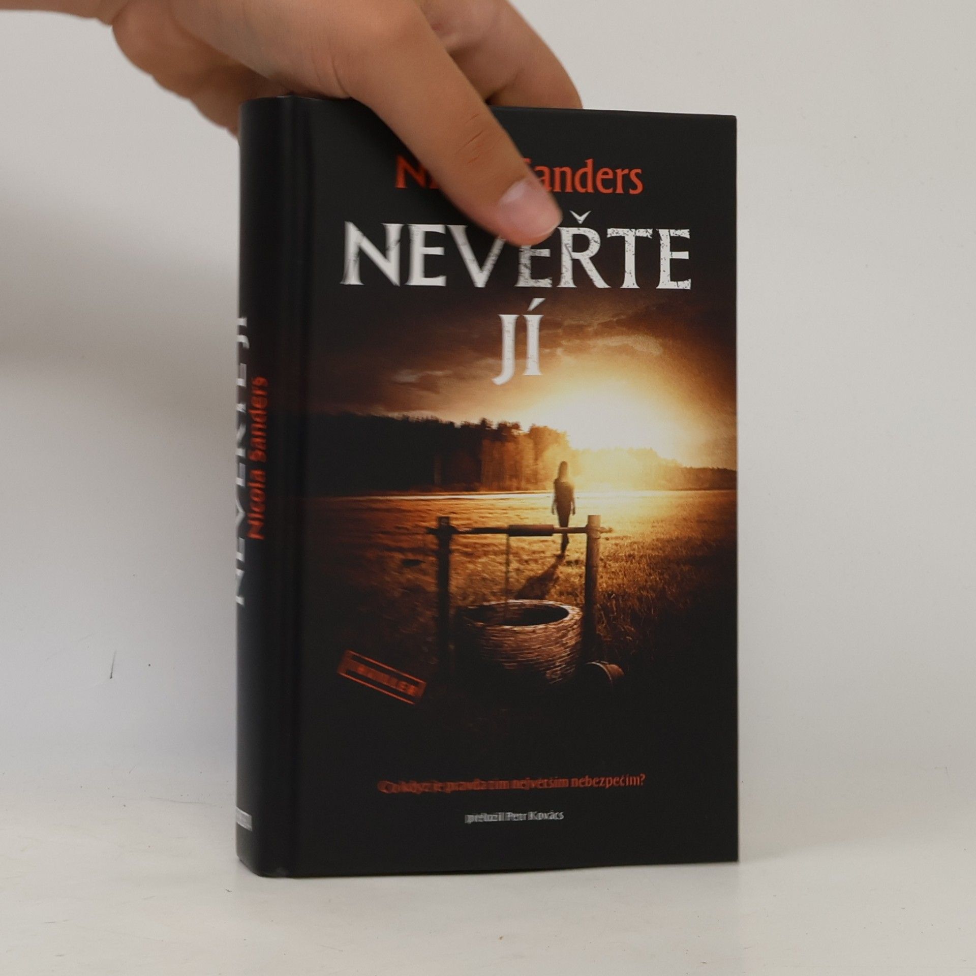 Nevěřte jí