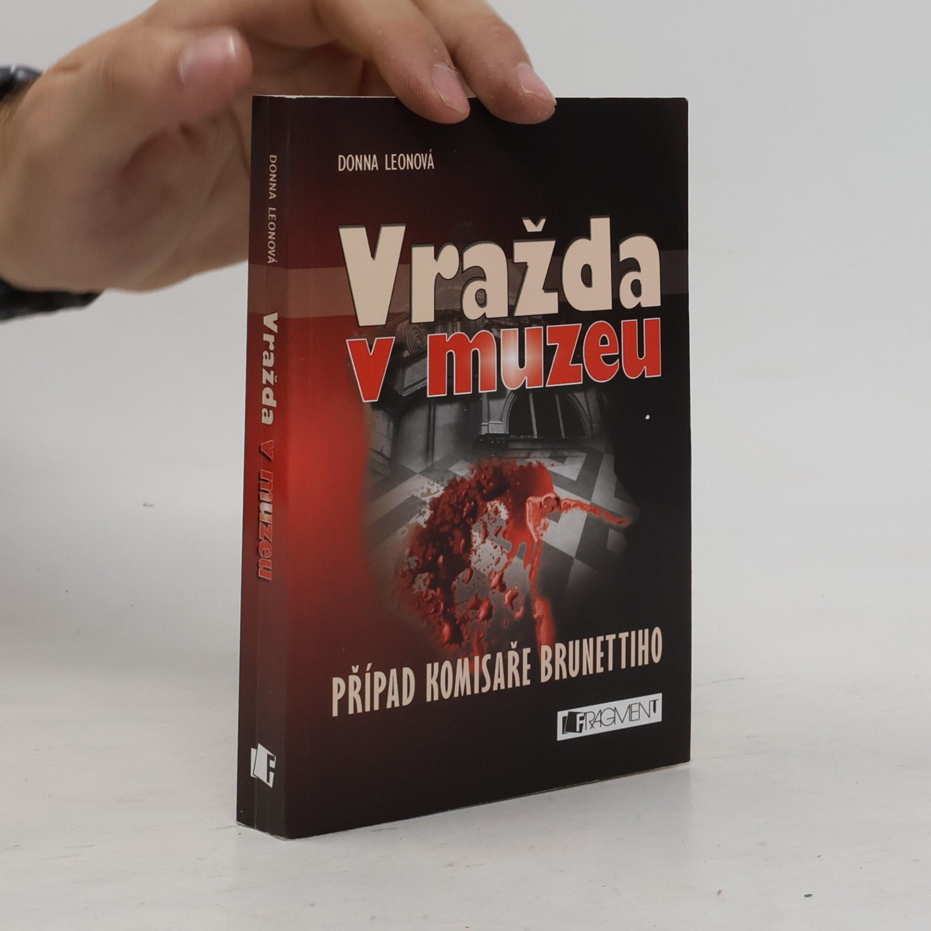 Donna Leon Vražda v muzeu