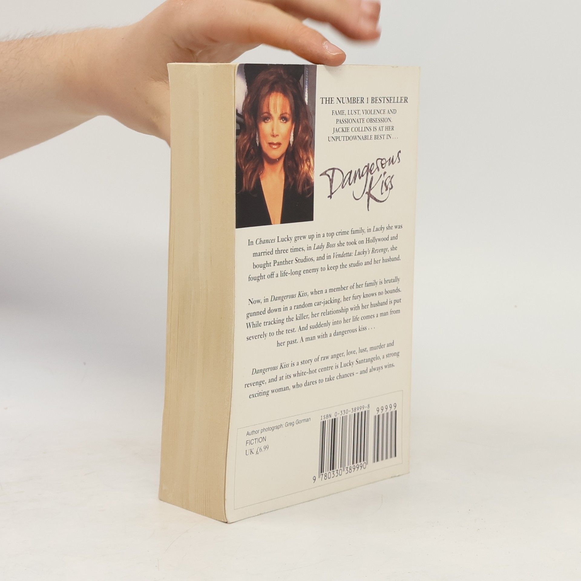 Jackie Collins Dangerous Kiss