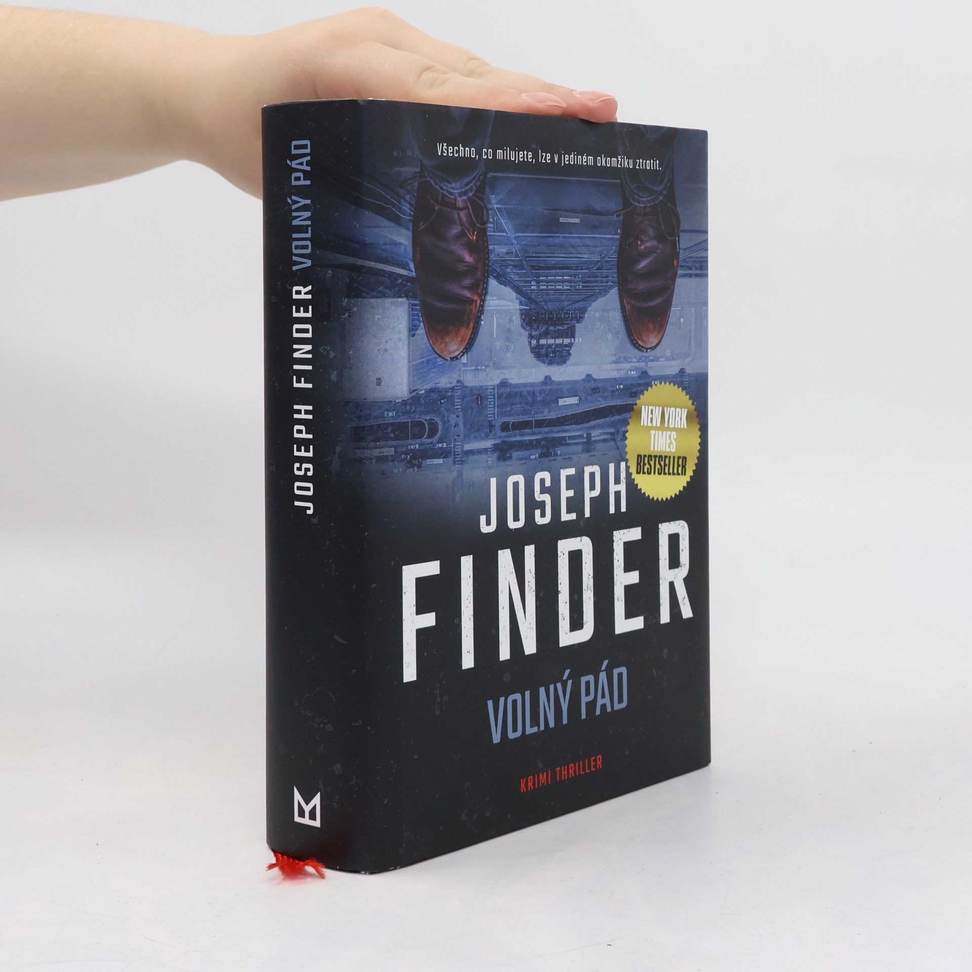 Joseph Finder Volný pád