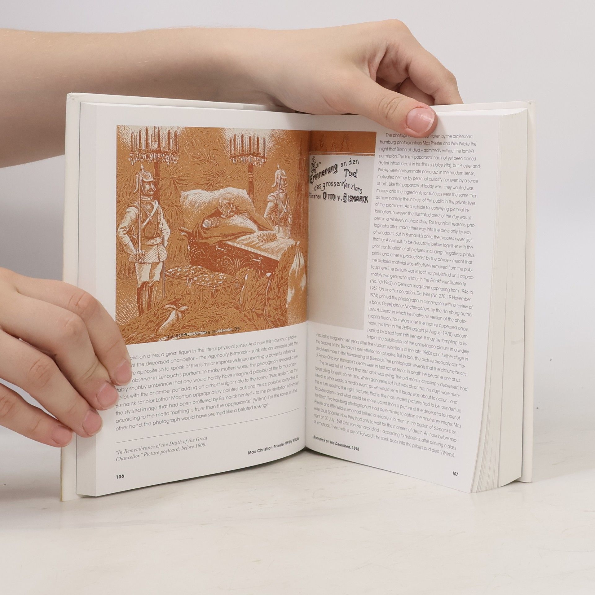Michael Koetzle Photo Icons: 50 Landmark Photographs and Their Stories