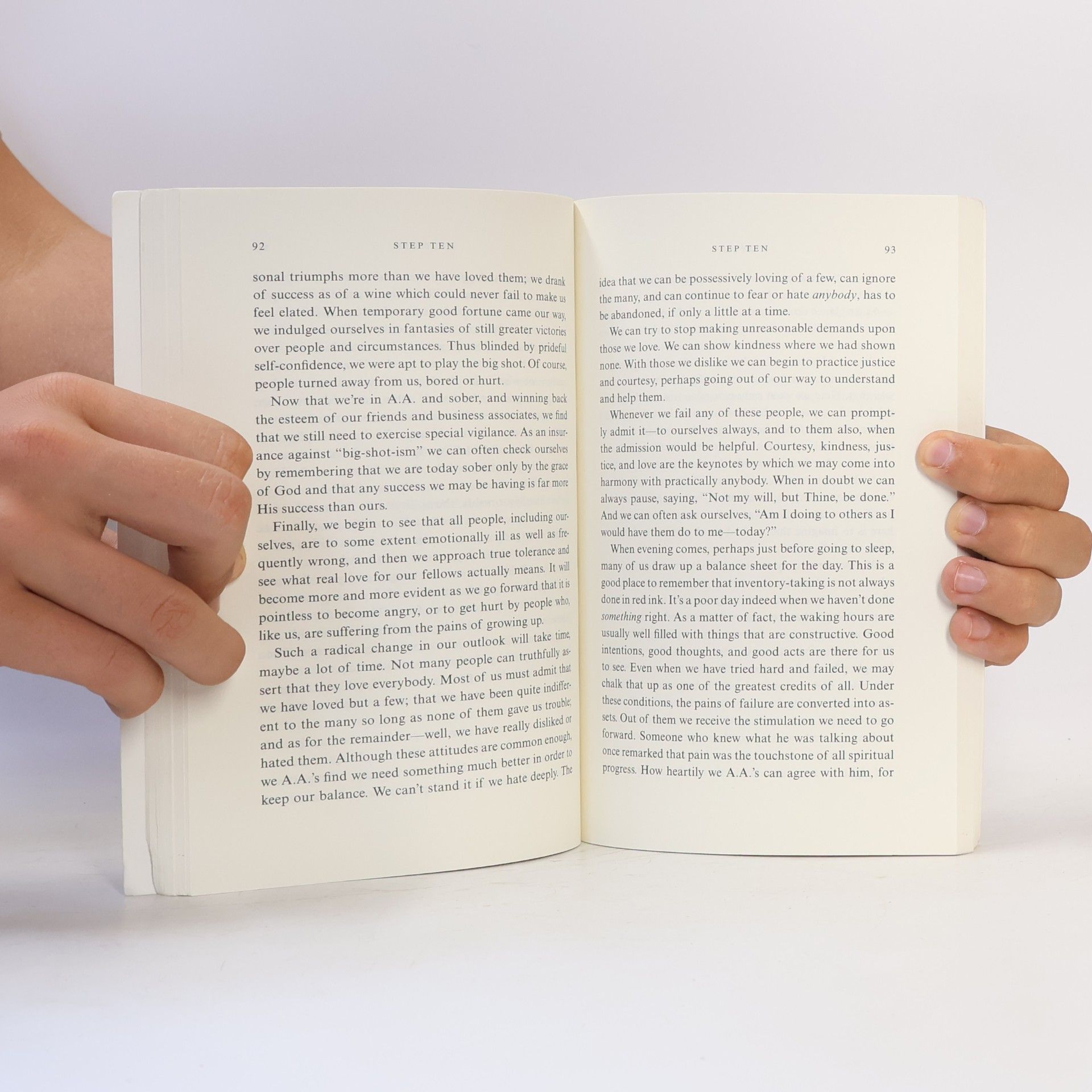 anonym Twelve Steps and Twelve Traditions Trade Edition