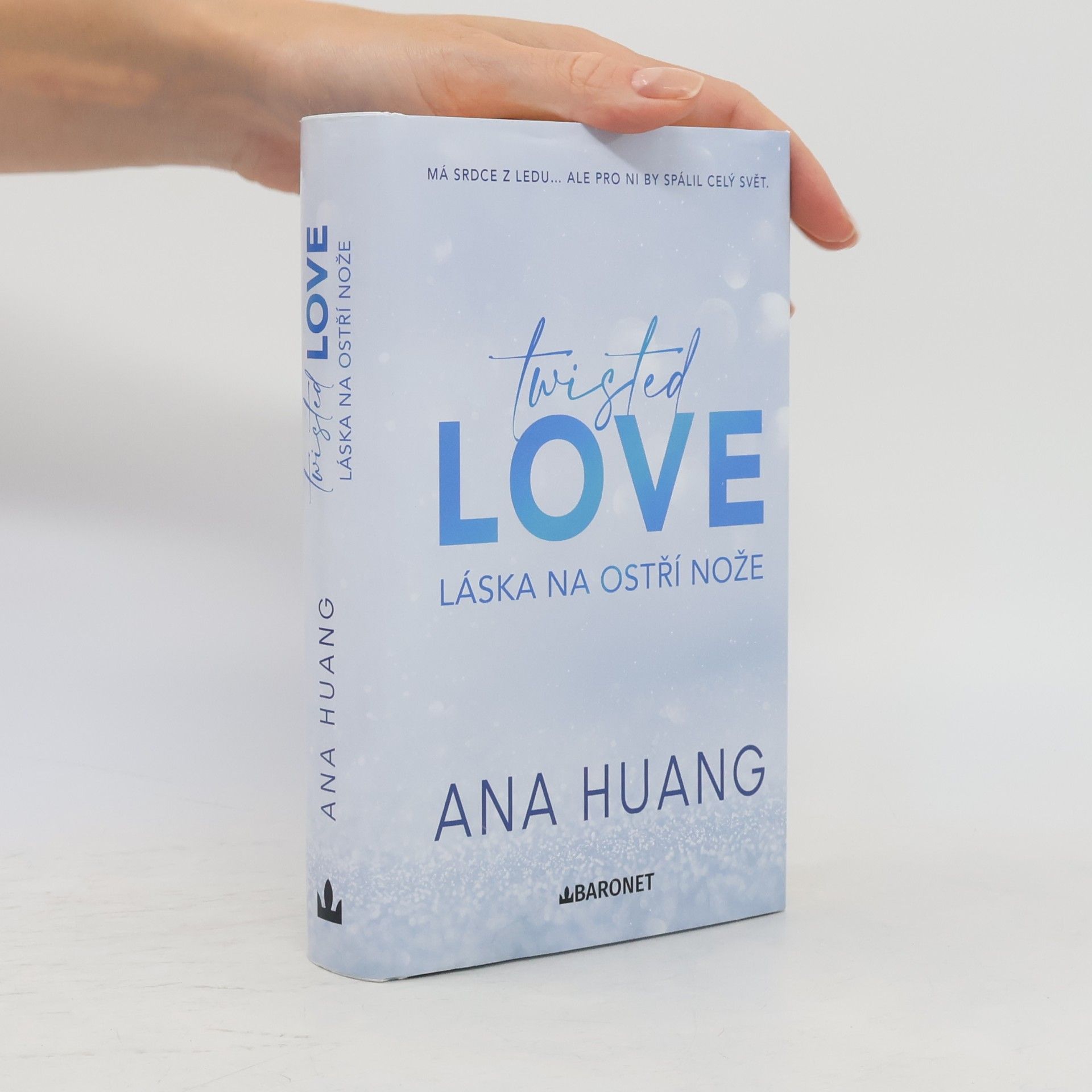 Ana Huang Twisted Love: Láska na ostří nože