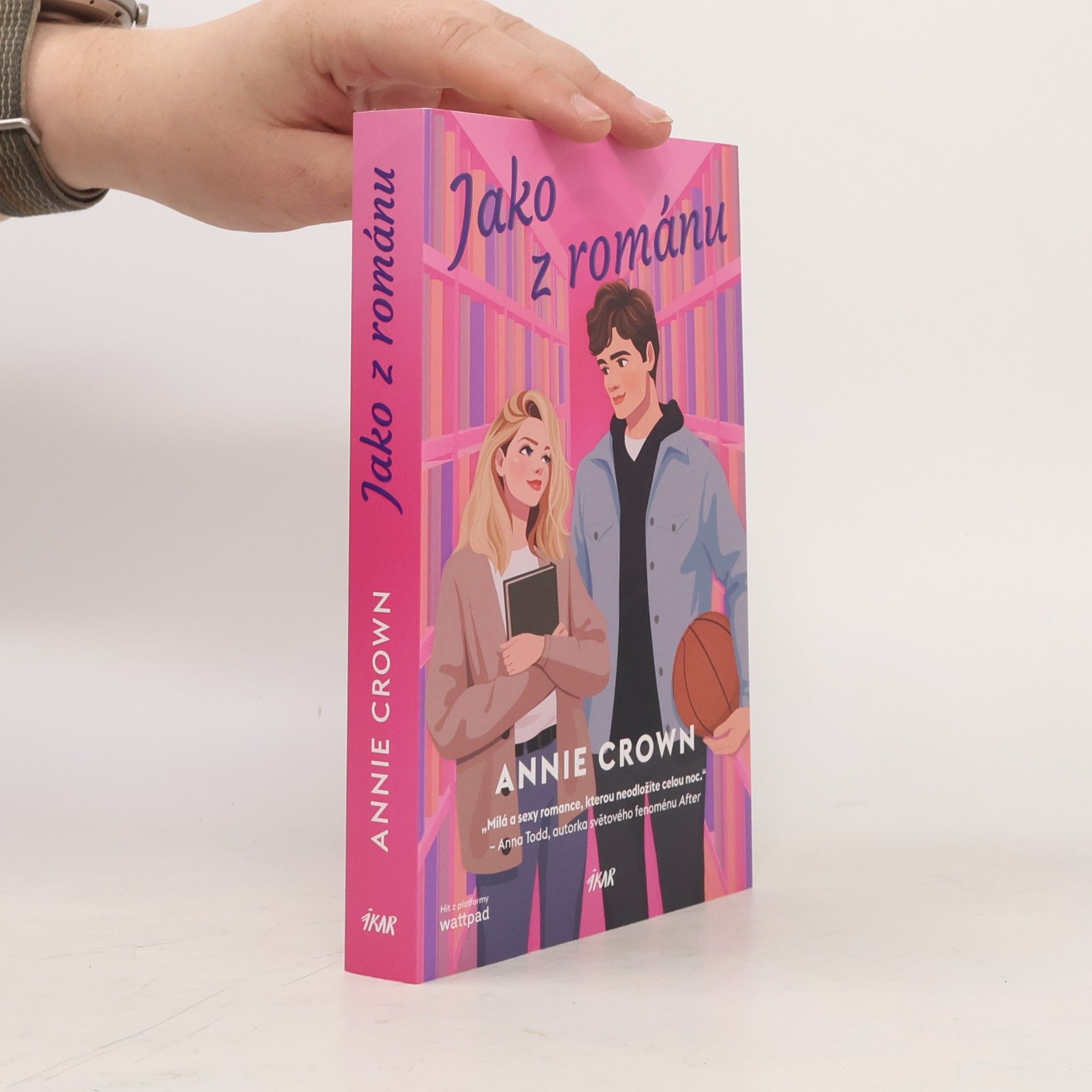 Annie Crown Jako z románu