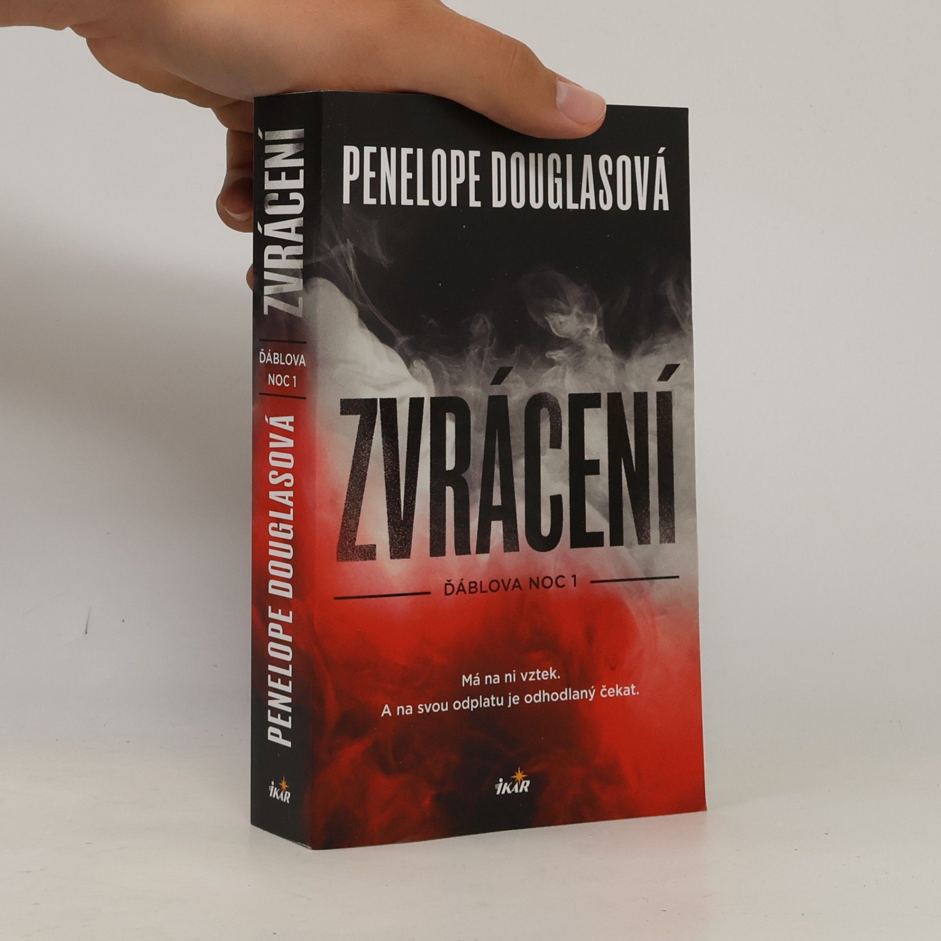 Penelope Douglas Zvrácení