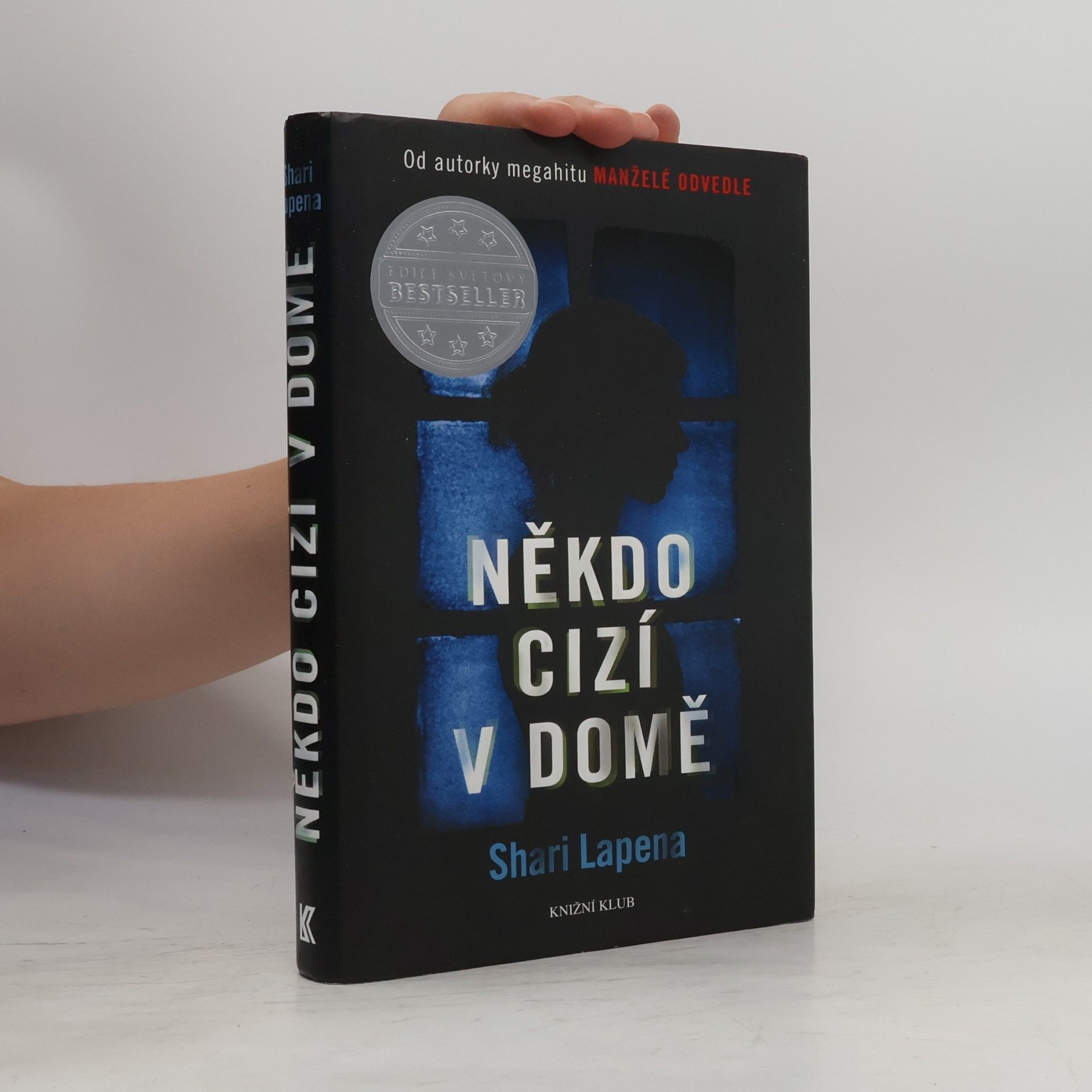 Shari Lapena Někdo cizí v domě