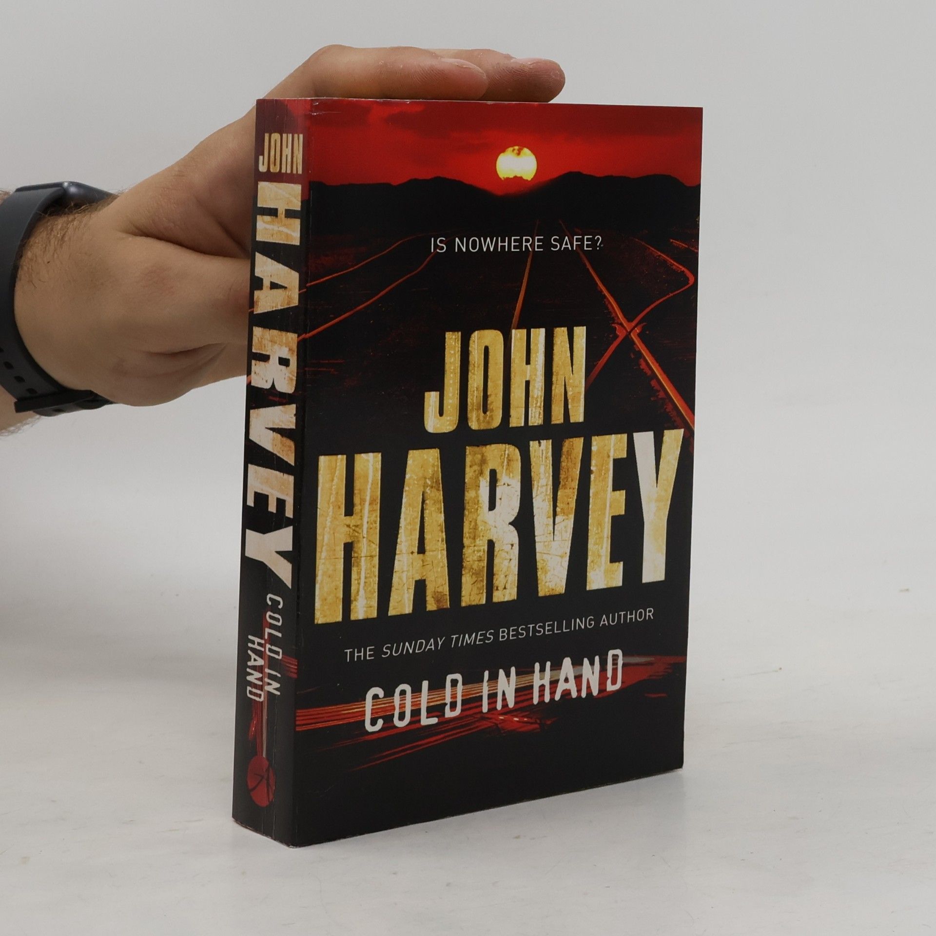 John Harvey Cold in Hand
