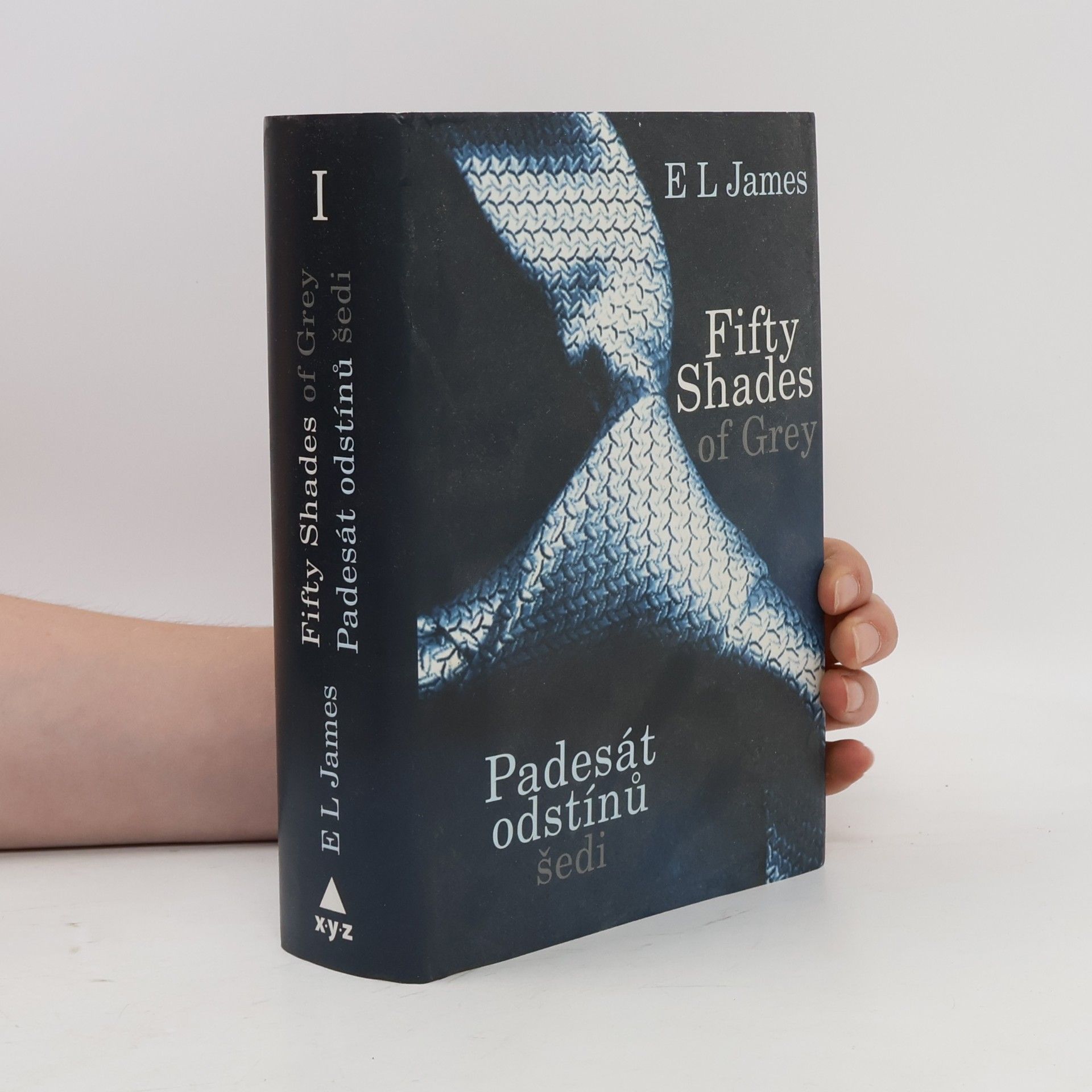 E L James Padesát odstínů šedi