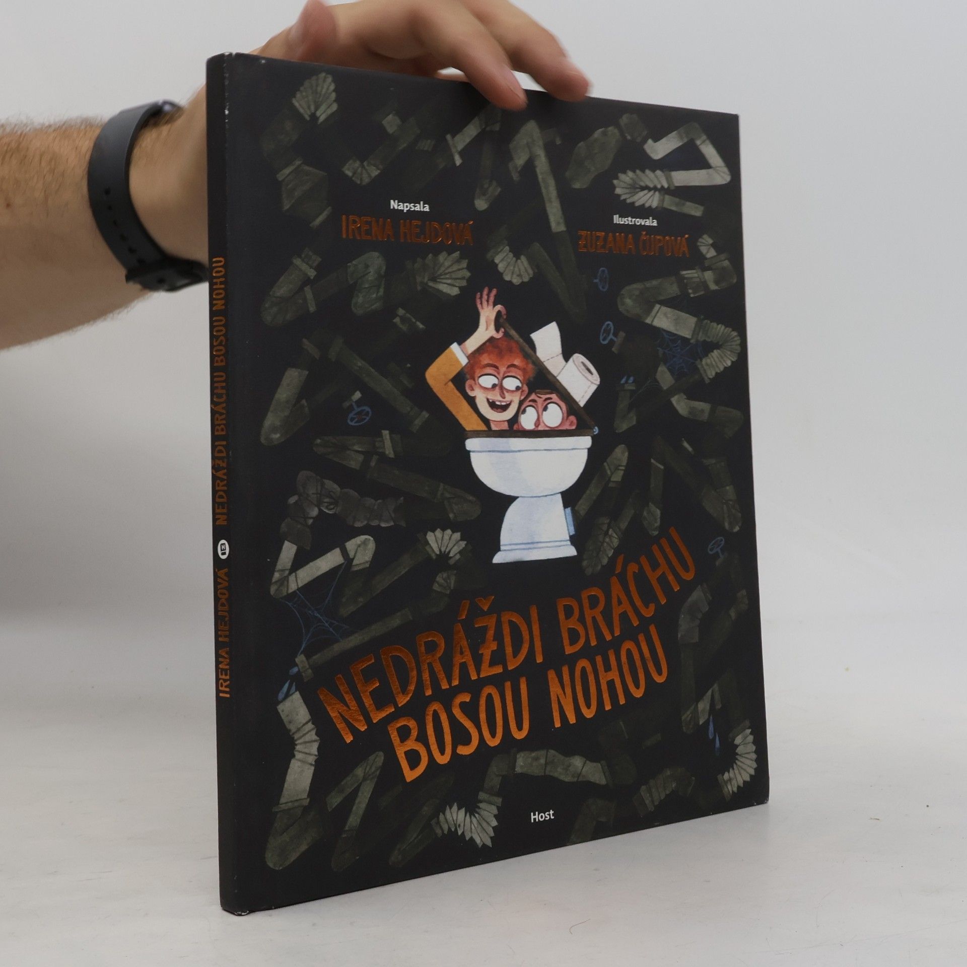 Zuzana Čupová Nedráždi bráchu bosou nohou
