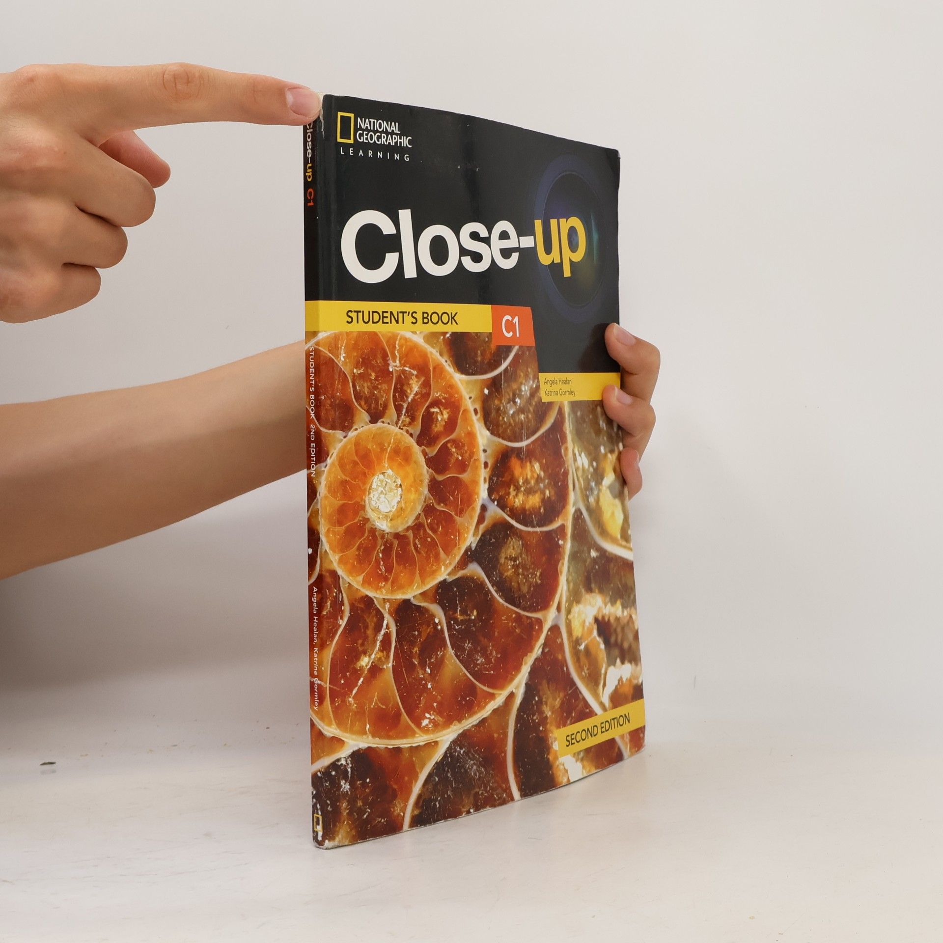 Angela Healan Close-up : C1. Student's book