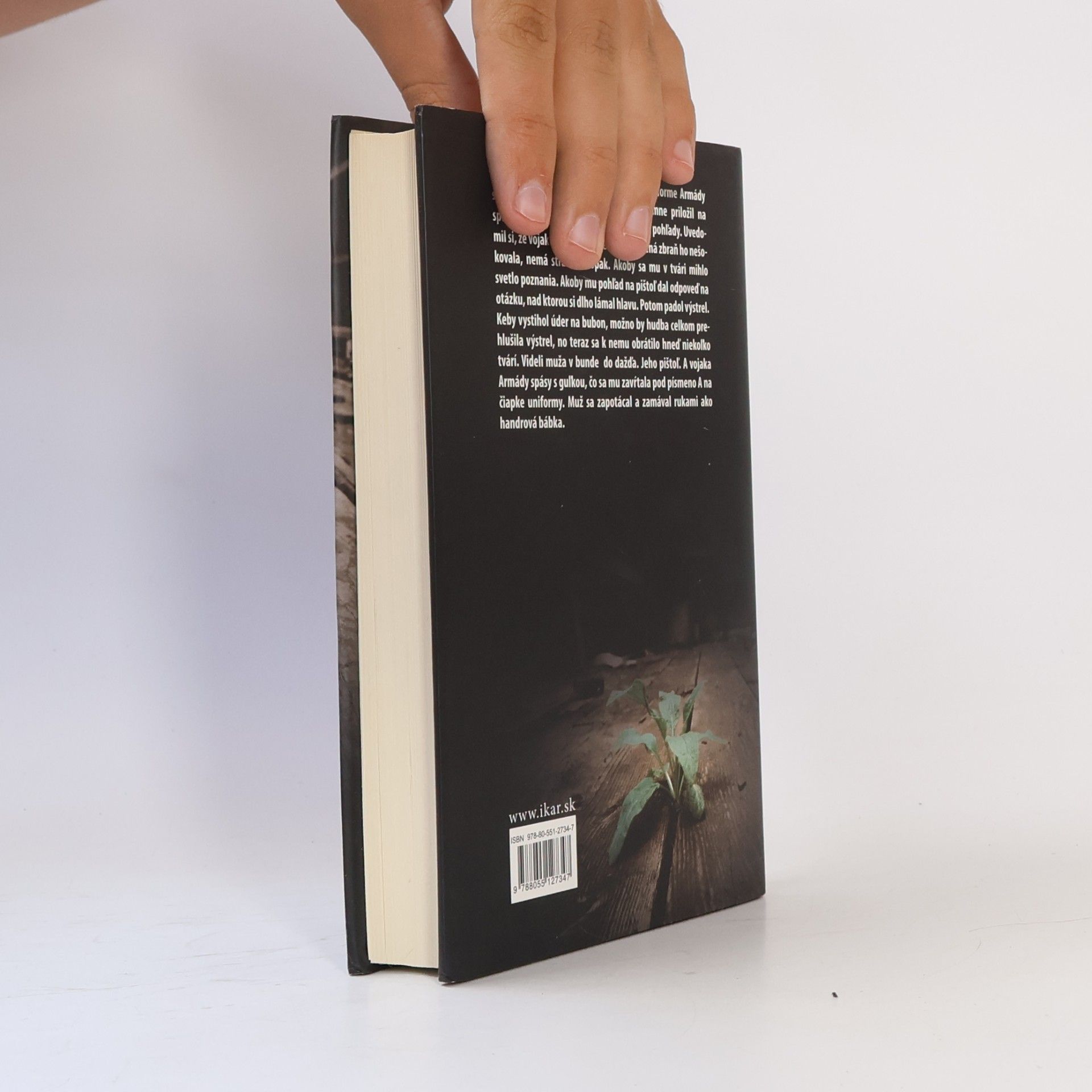 Jo Nesbø Spasitel'