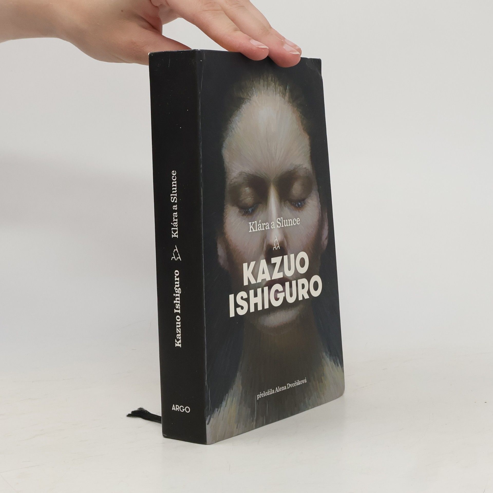 Kazuo Ishiguro Klára a Slunce
