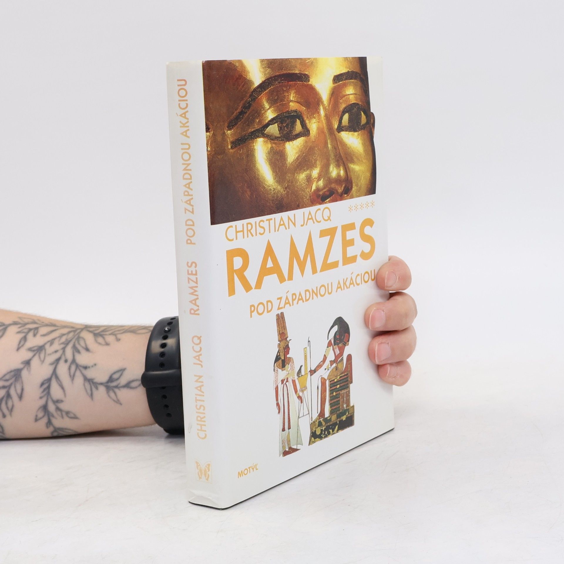 Christian Jacq Ramzes pod západnou akáciou