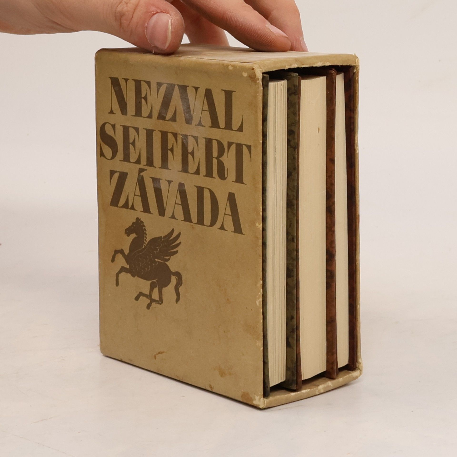 Vilém Závada Nezval, Seifert, Závada - souborné vydání