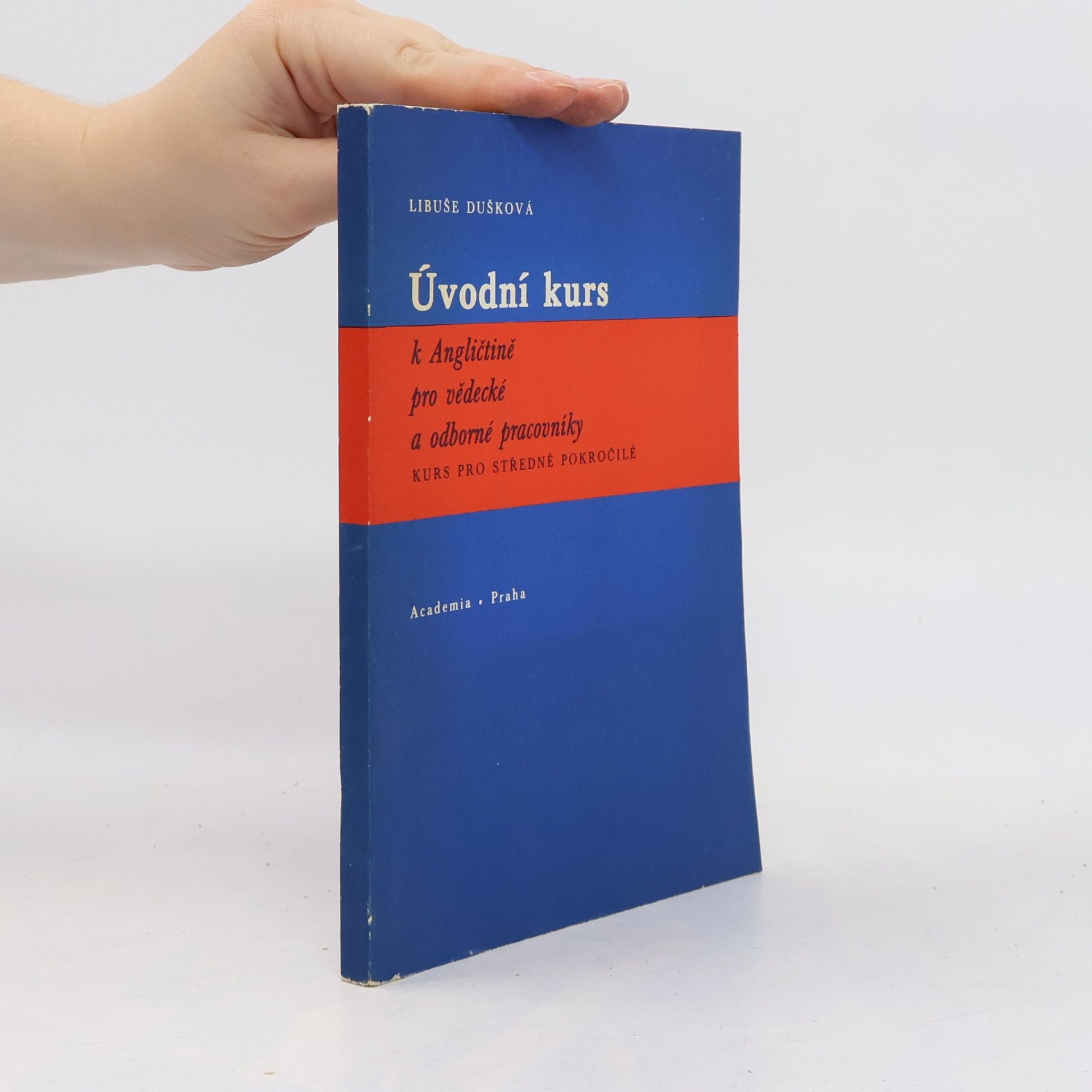 Úvodní kurs k Angličtině pro vědecké a odborné pracovníky : kurs pro středně pokročilé