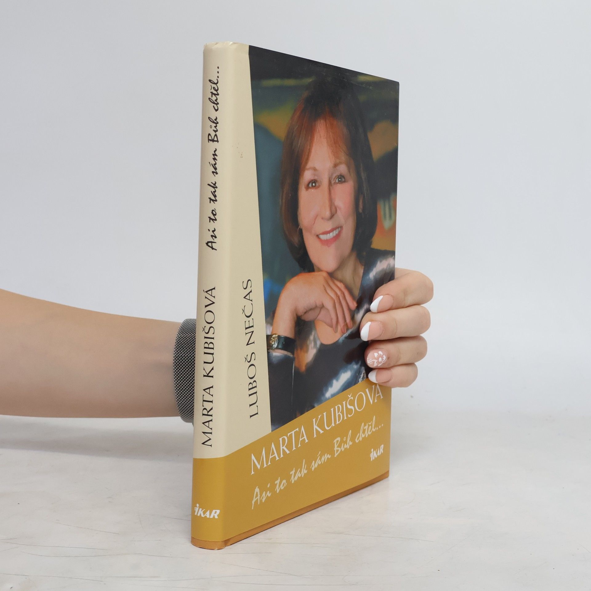 Marta Kubišová. Asi to tak sám Bůh chtěl. //zámluva Kučerová