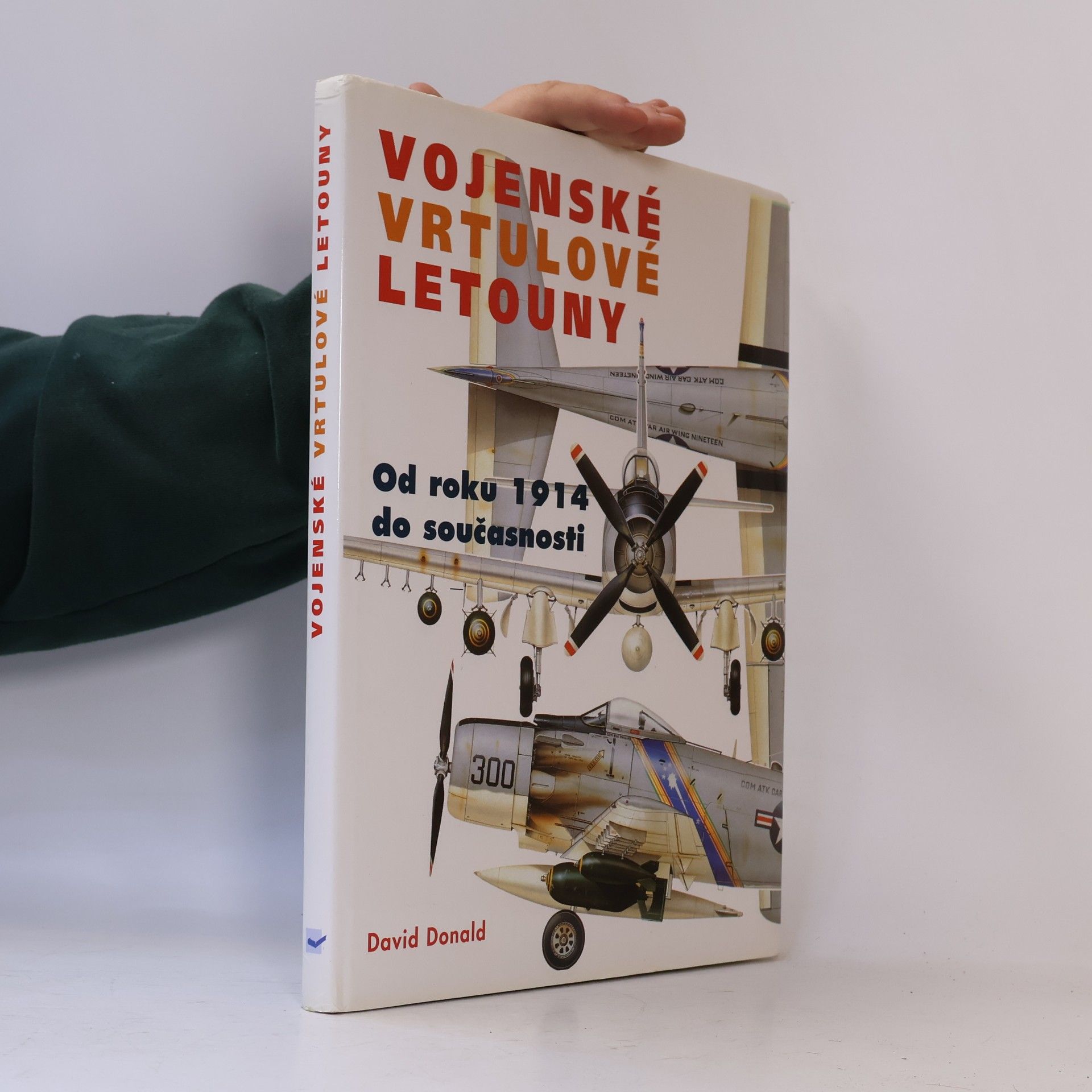 Ľubomír Háčik Vojenské vrtulové letouny