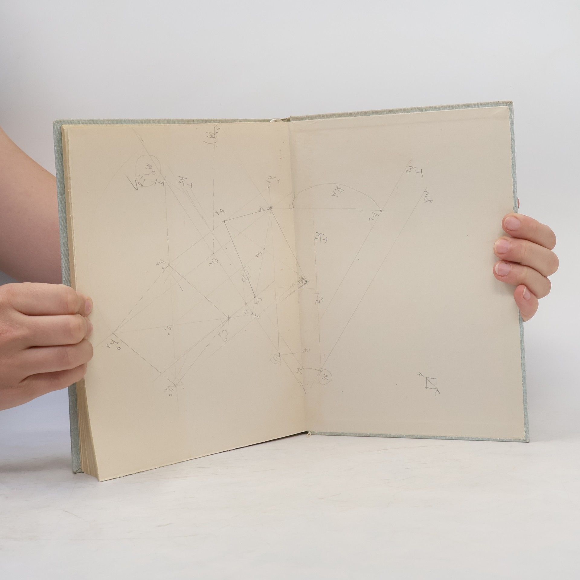 Gabriel Oravec Deskriptívna geometria