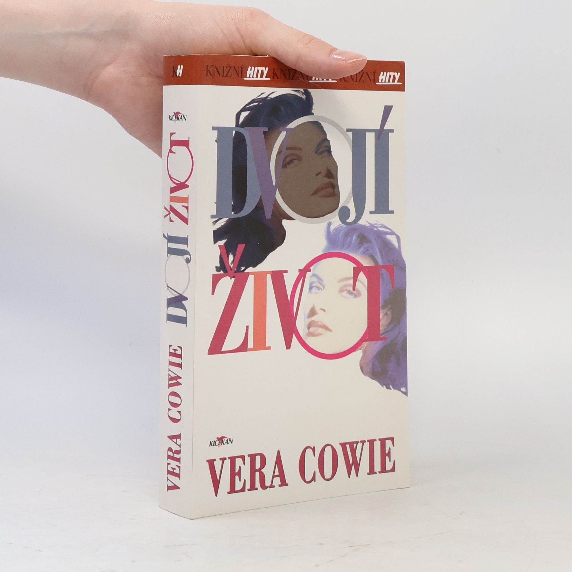 Vera Cowie Dvojí život