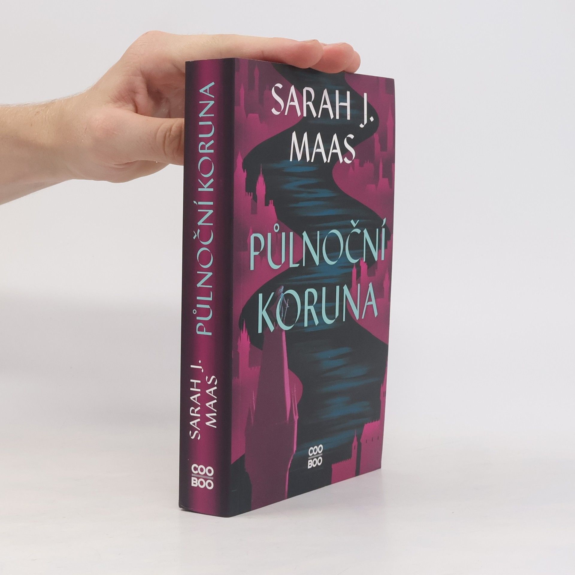 Sarah J. Maas Půlnoční koruna