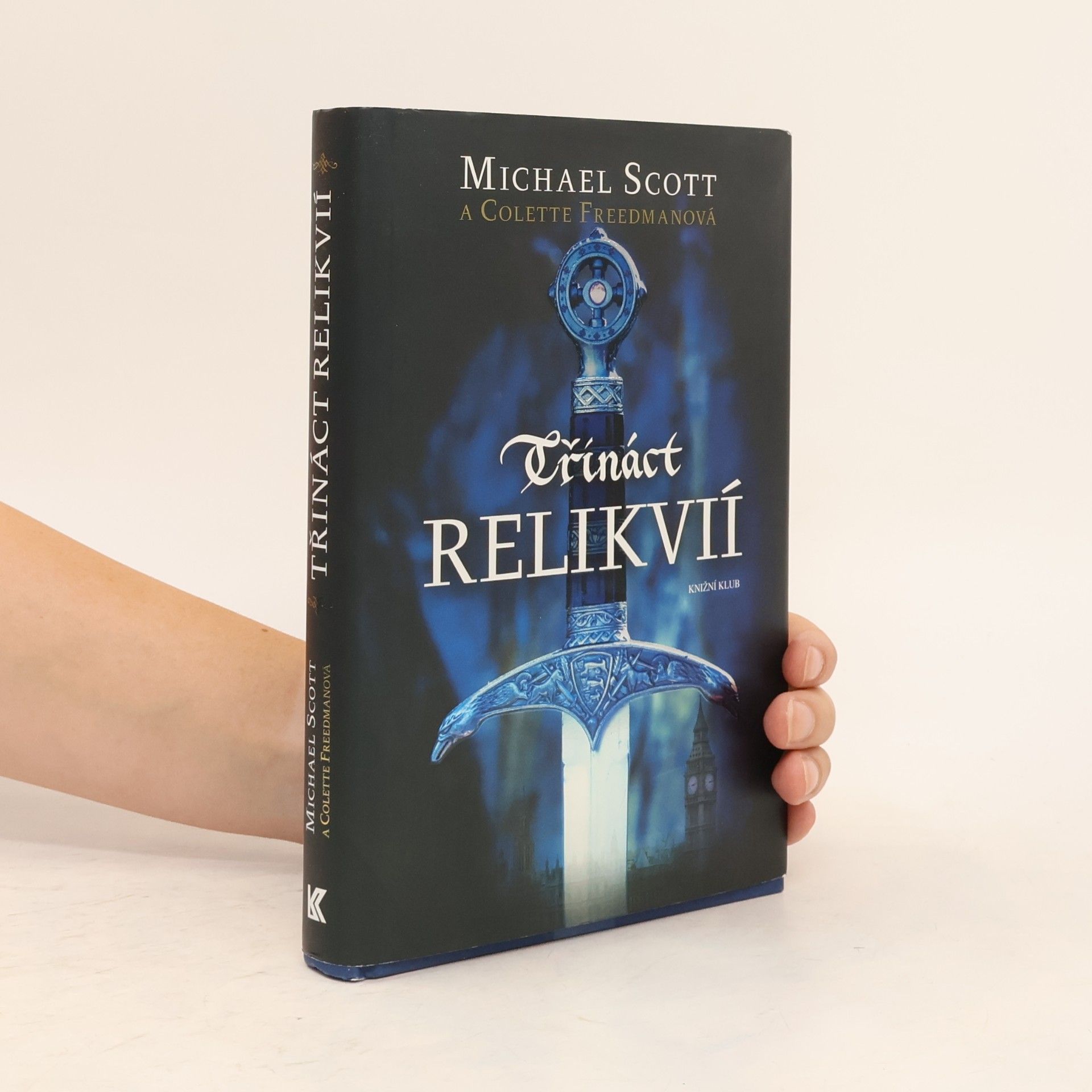 Michael Scott Třináct relikvií