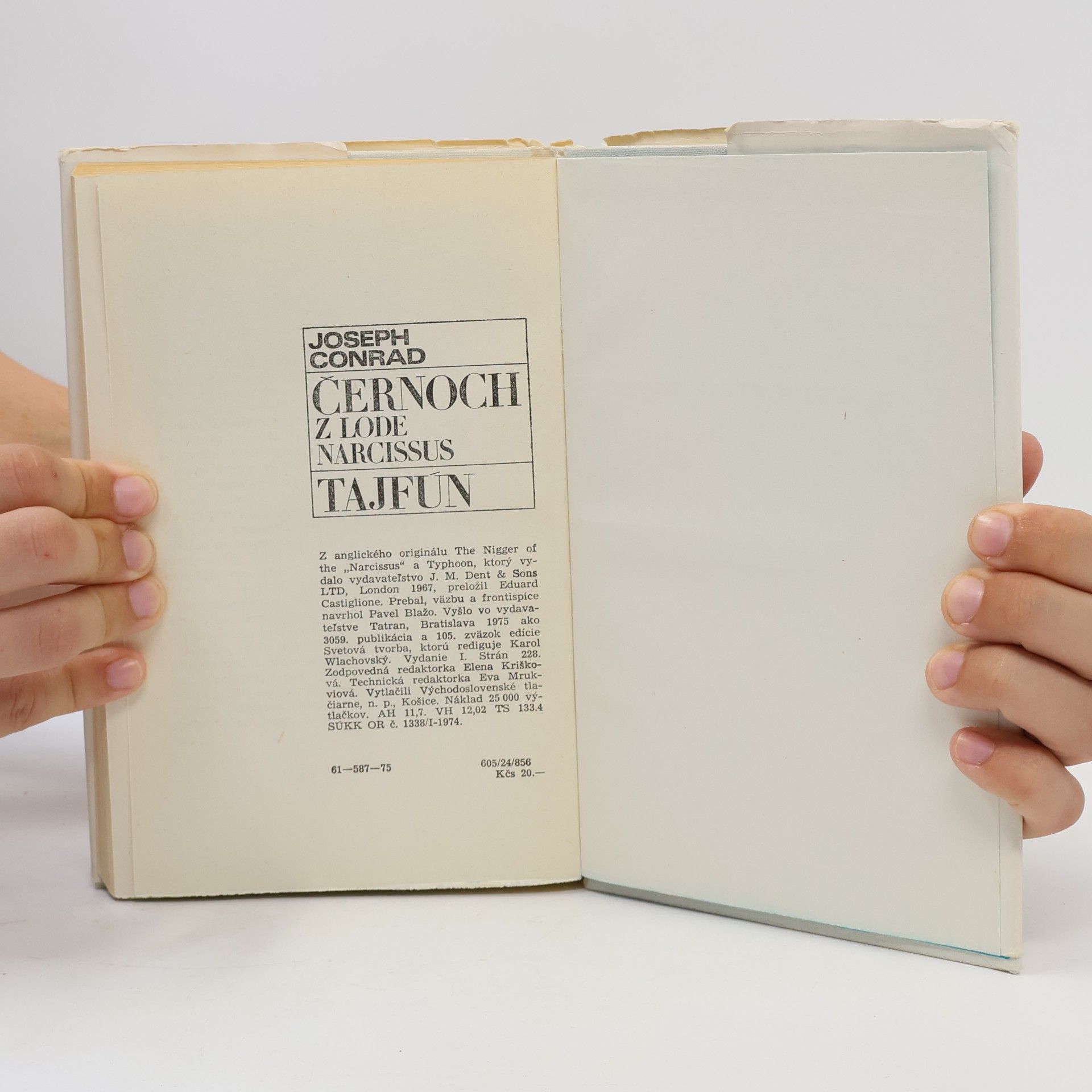 Joseph Conrad Černoch z lode Narcissus. Tajfún